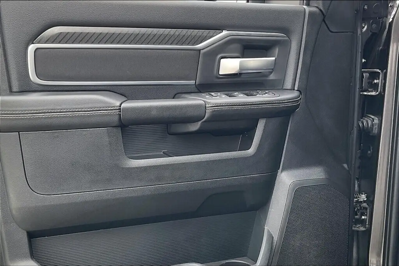 RAM 3500 снимка RAM 3500
