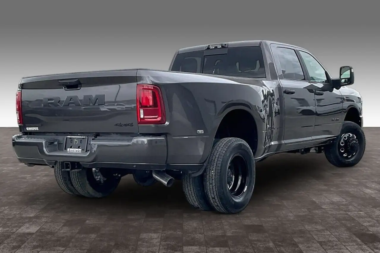 RAM 3500 снимка RAM 3500
