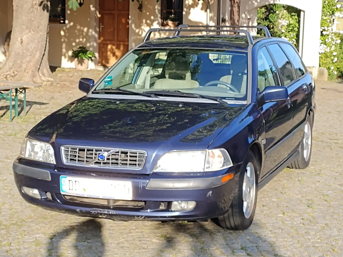 Volvo V40 V40 2.0 Comfort Blau - 1