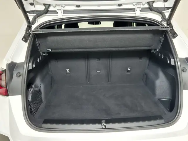 BMW X1 view 14