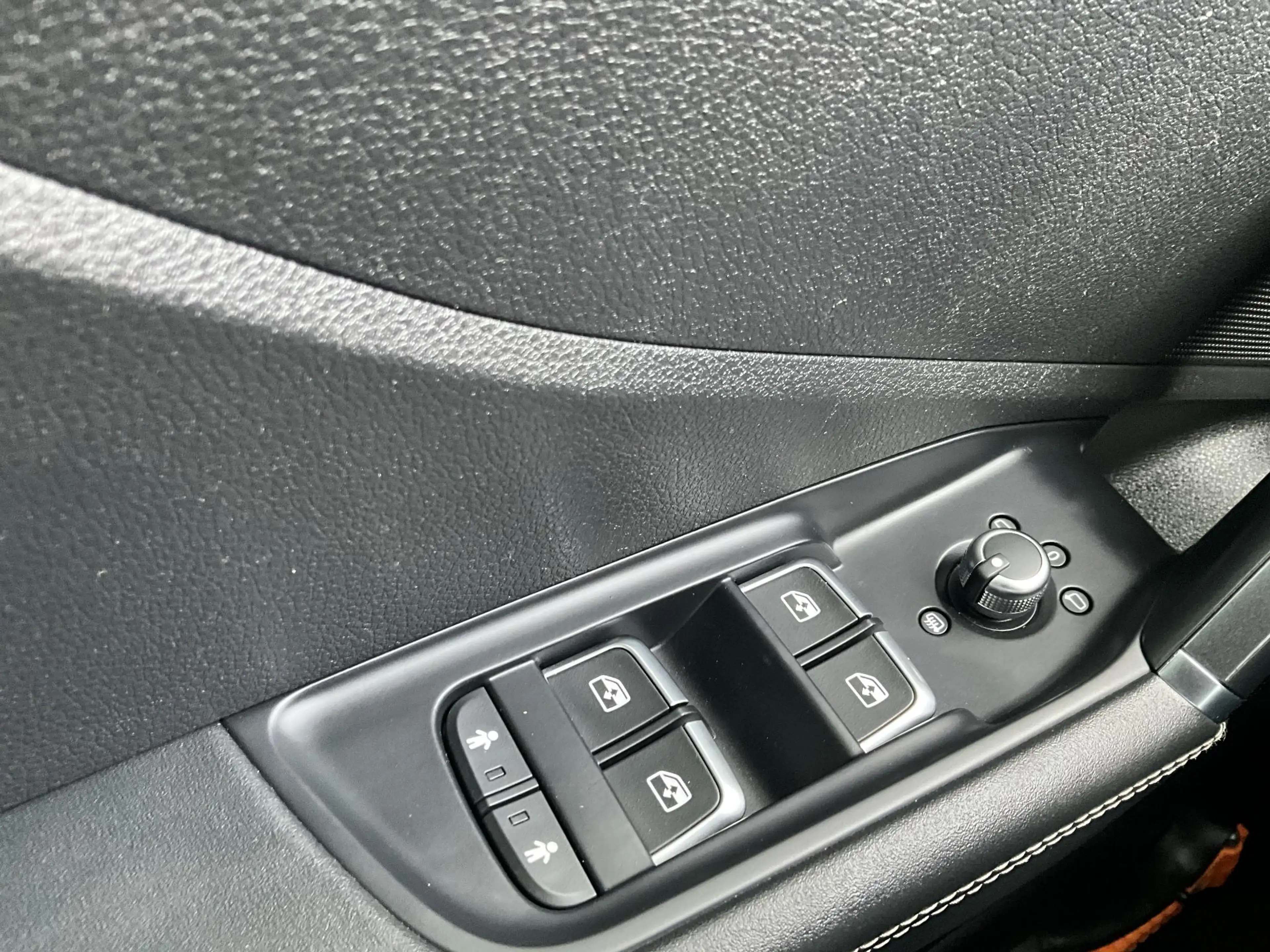 Audi Q2 1.4 TFSI CoD #limited — photo 15