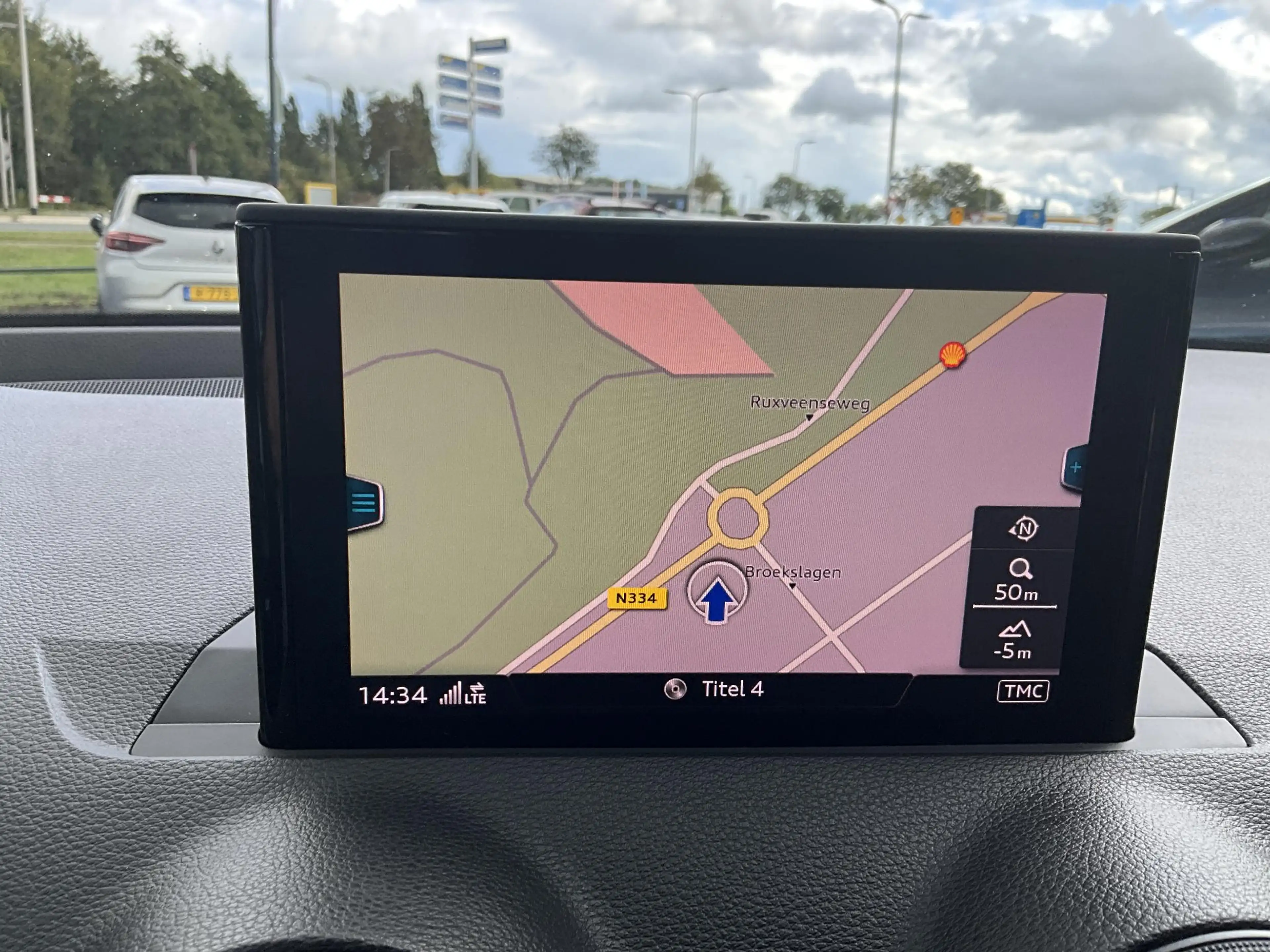 Audi Q2 1.4 TFSI CoD #limited — photo 12