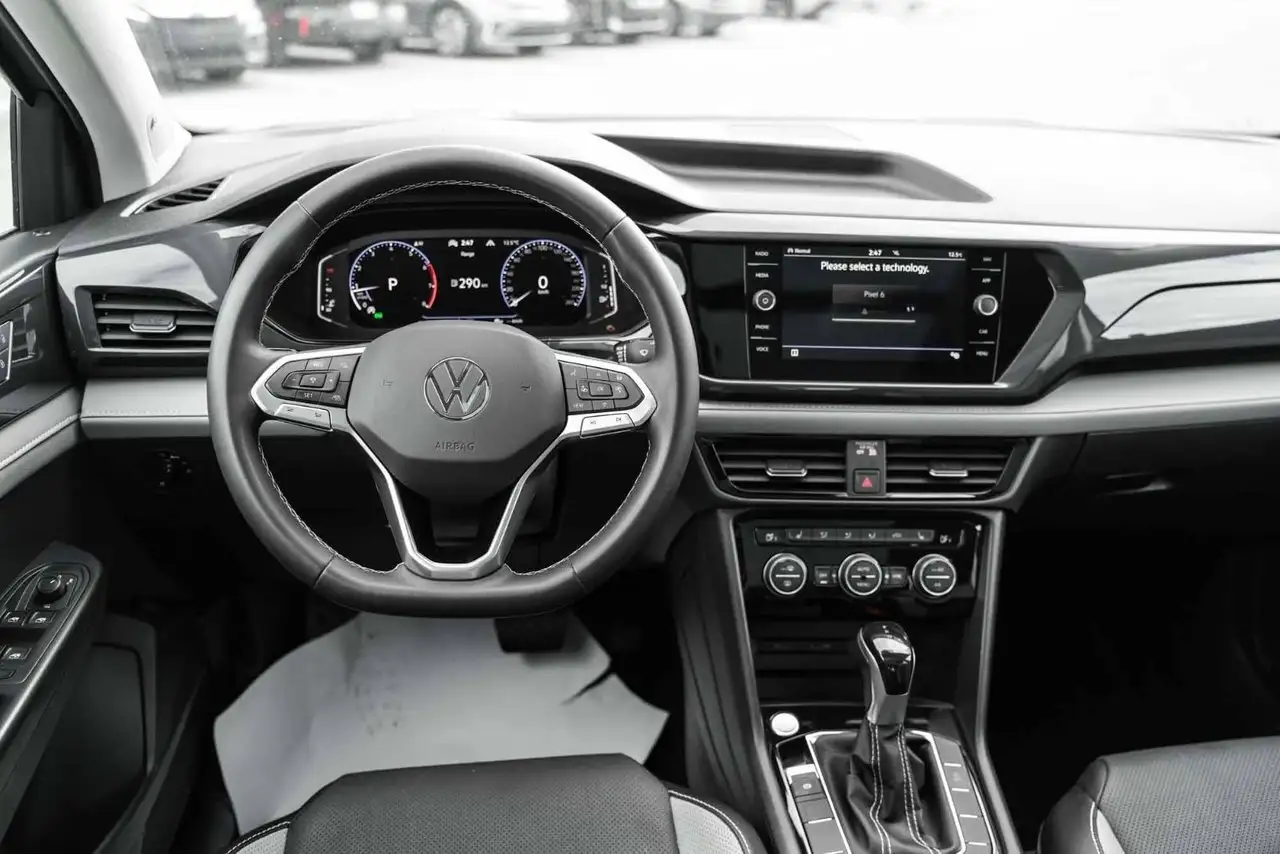 Volkswagen Taos снимка Volkswagen Taos