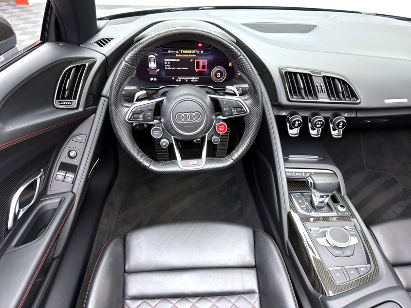 Audi R8 Spyder 5.2 FSI Quattro Plus*Carbon*Keramik* — photo 13