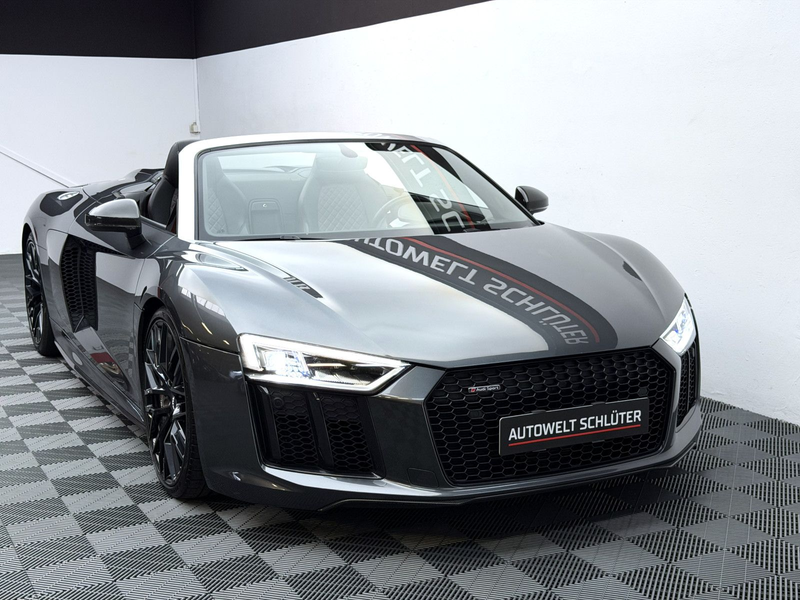 Audi R8 Spyder 5.2 FSI Quattro Plus*Carbon*Keramik* — photo 8