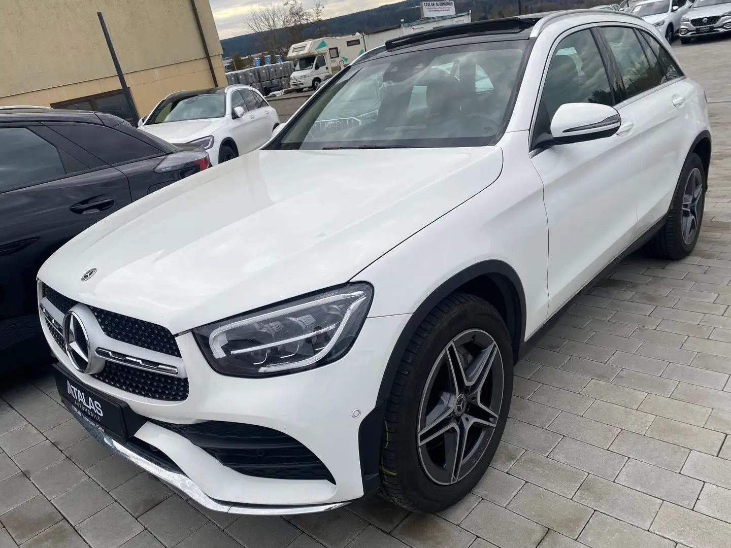 Mercedes-Benz GLC 220 d 4Matic AMG Line**Panorama-LED-AHK** Weiß - 1