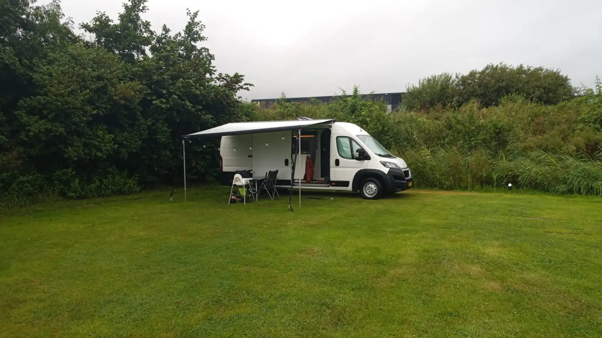 Peugeot Boxer Buscamper HDi 435 L4H2 Premium - 1
