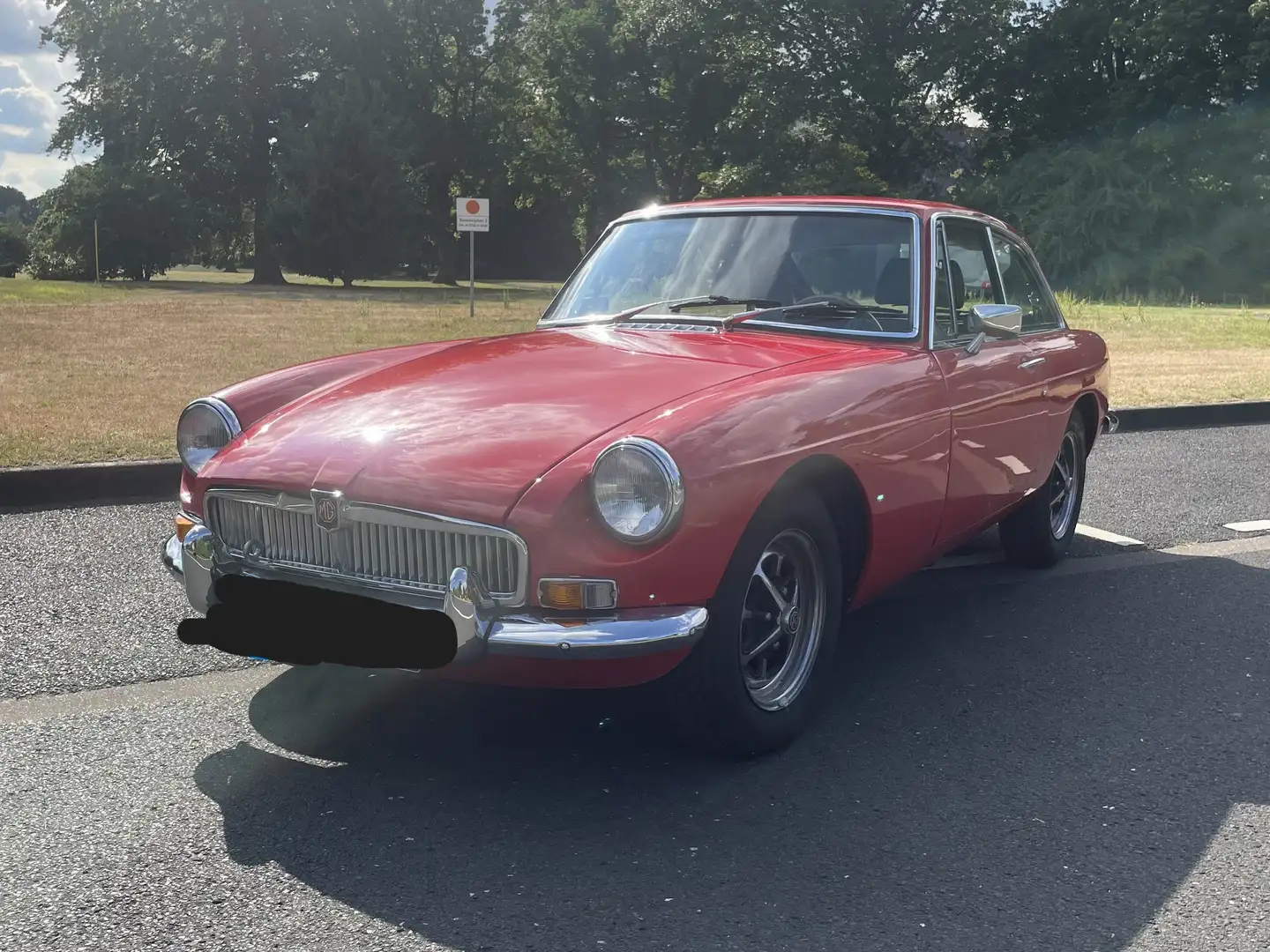 MG MGB Sonne. Stil. MGB GT. Rosso - 1