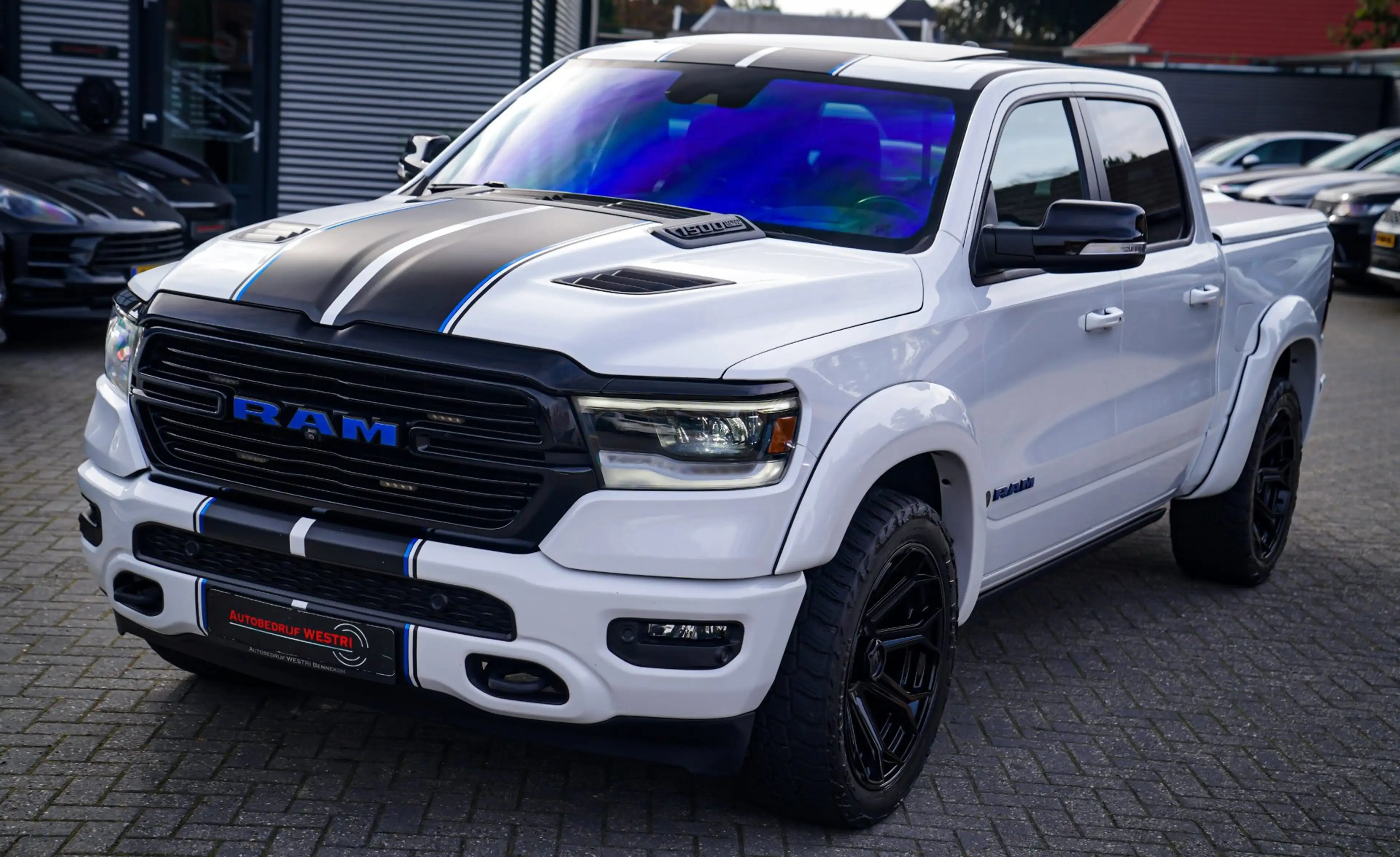Dodge RAM 1500 5.7 V8 4x4 Crew Cab Longhorn Laramie | Stoelk — photo 11