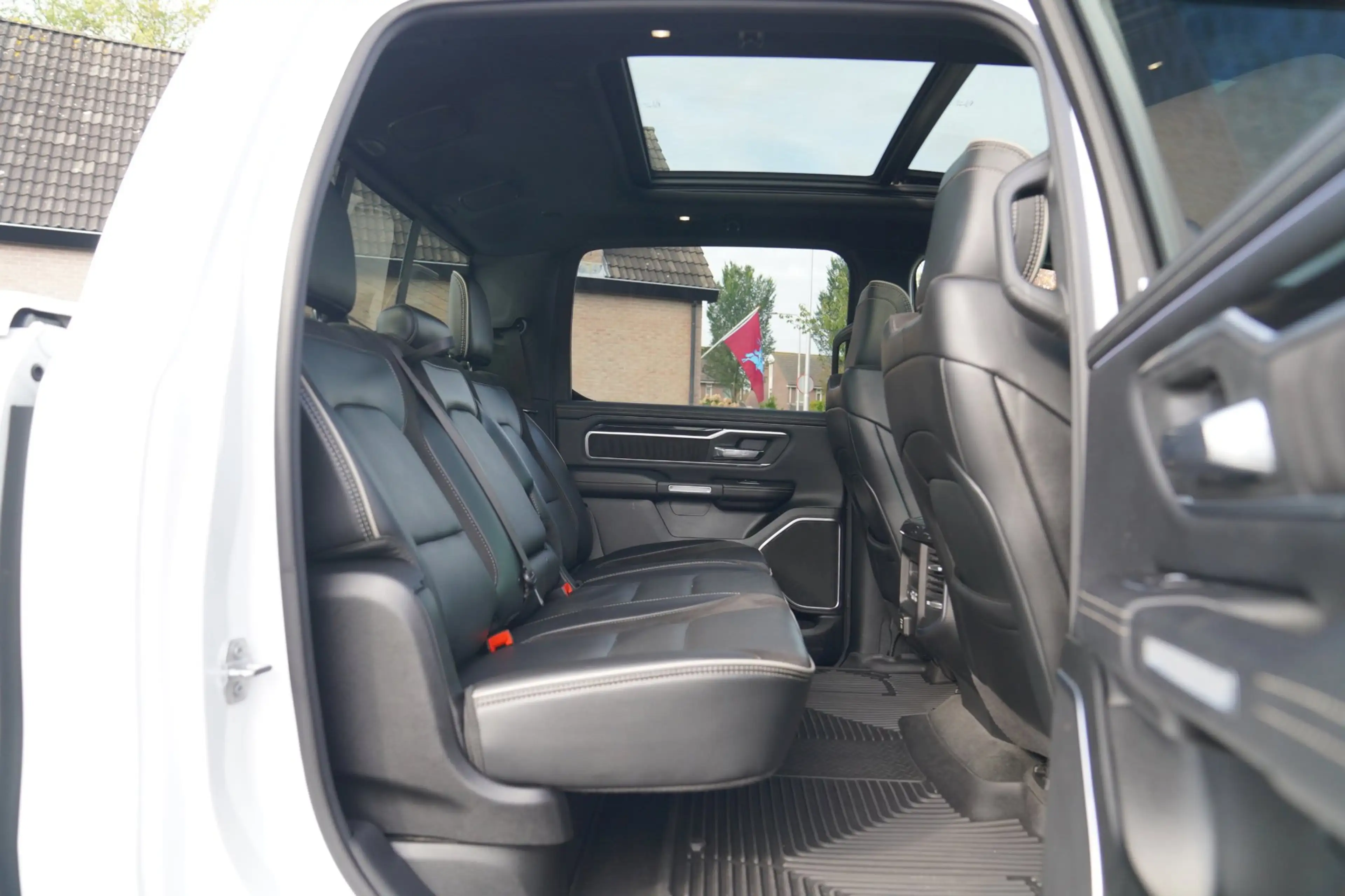 Dodge RAM 1500 5.7 V8 4x4 Crew Cab Longhorn Laramie | Stoelk — photo 21