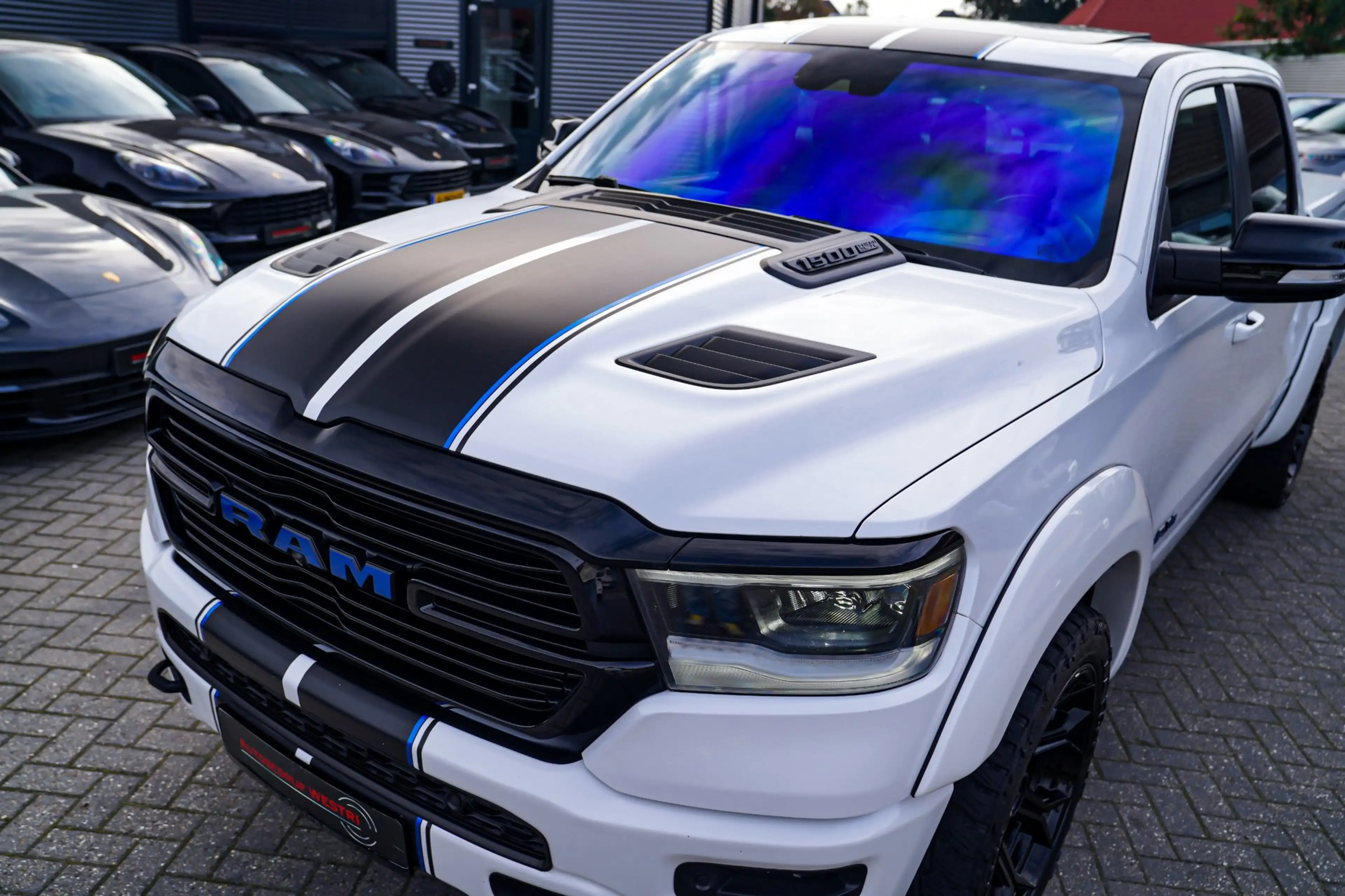 Dodge RAM 1500 5.7 V8 4x4 Crew Cab Longhorn Laramie | Stoelk — photo 40