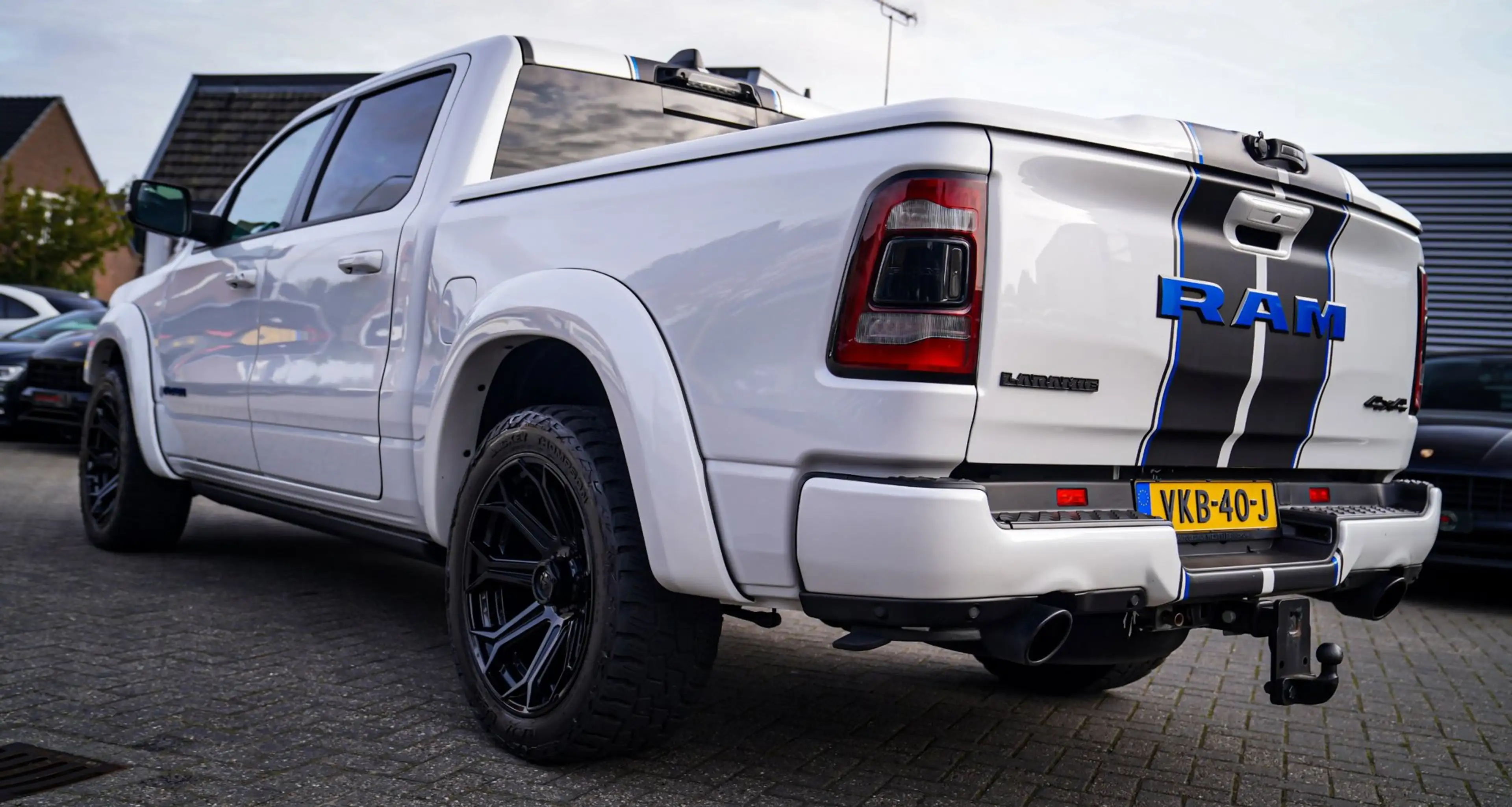 Dodge RAM 1500 5.7 V8 4x4 Crew Cab Longhorn Laramie | Stoelk — photo 36