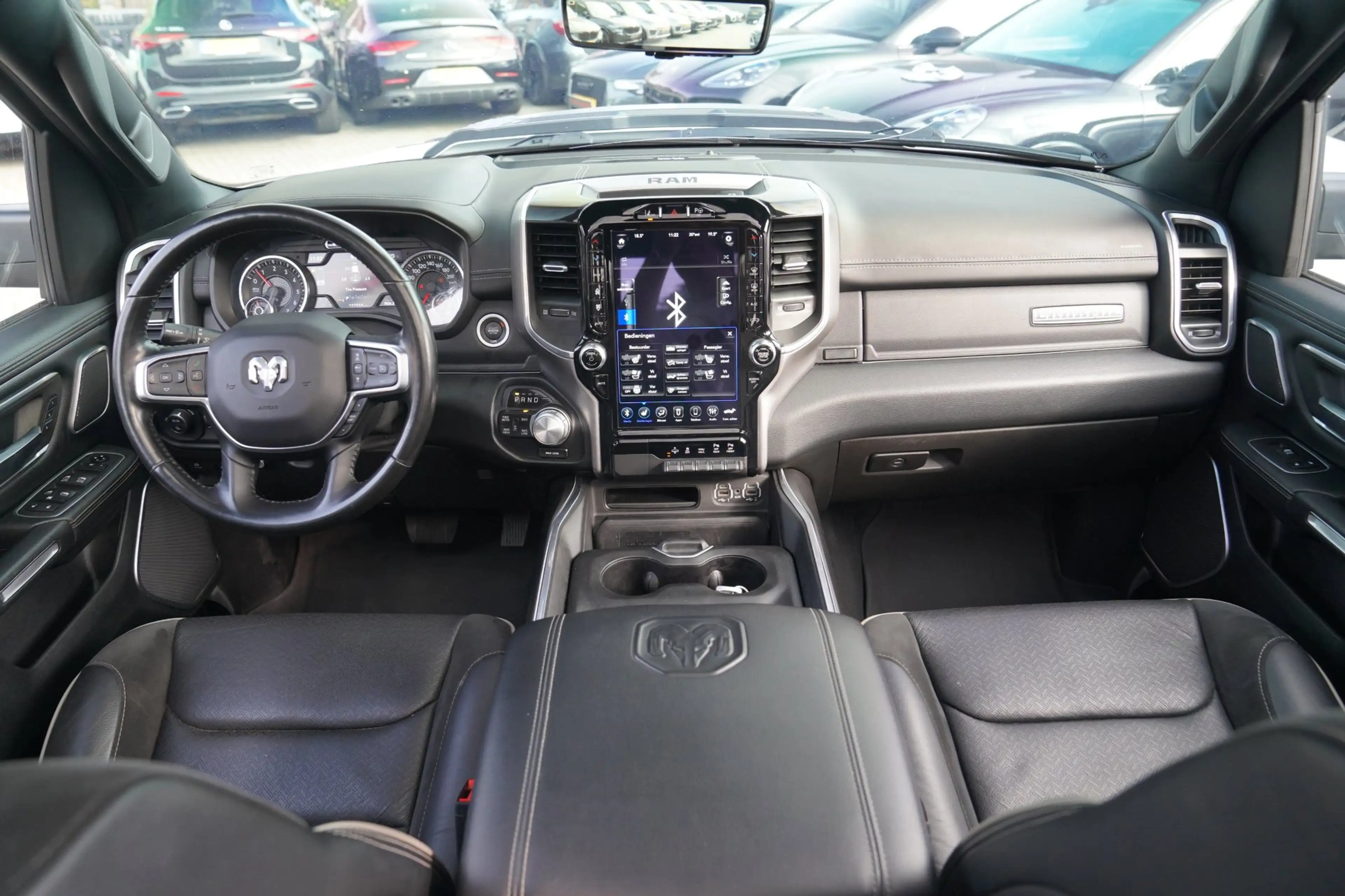 Dodge RAM 1500 5.7 V8 4x4 Crew Cab Longhorn Laramie | Stoelk — photo 3