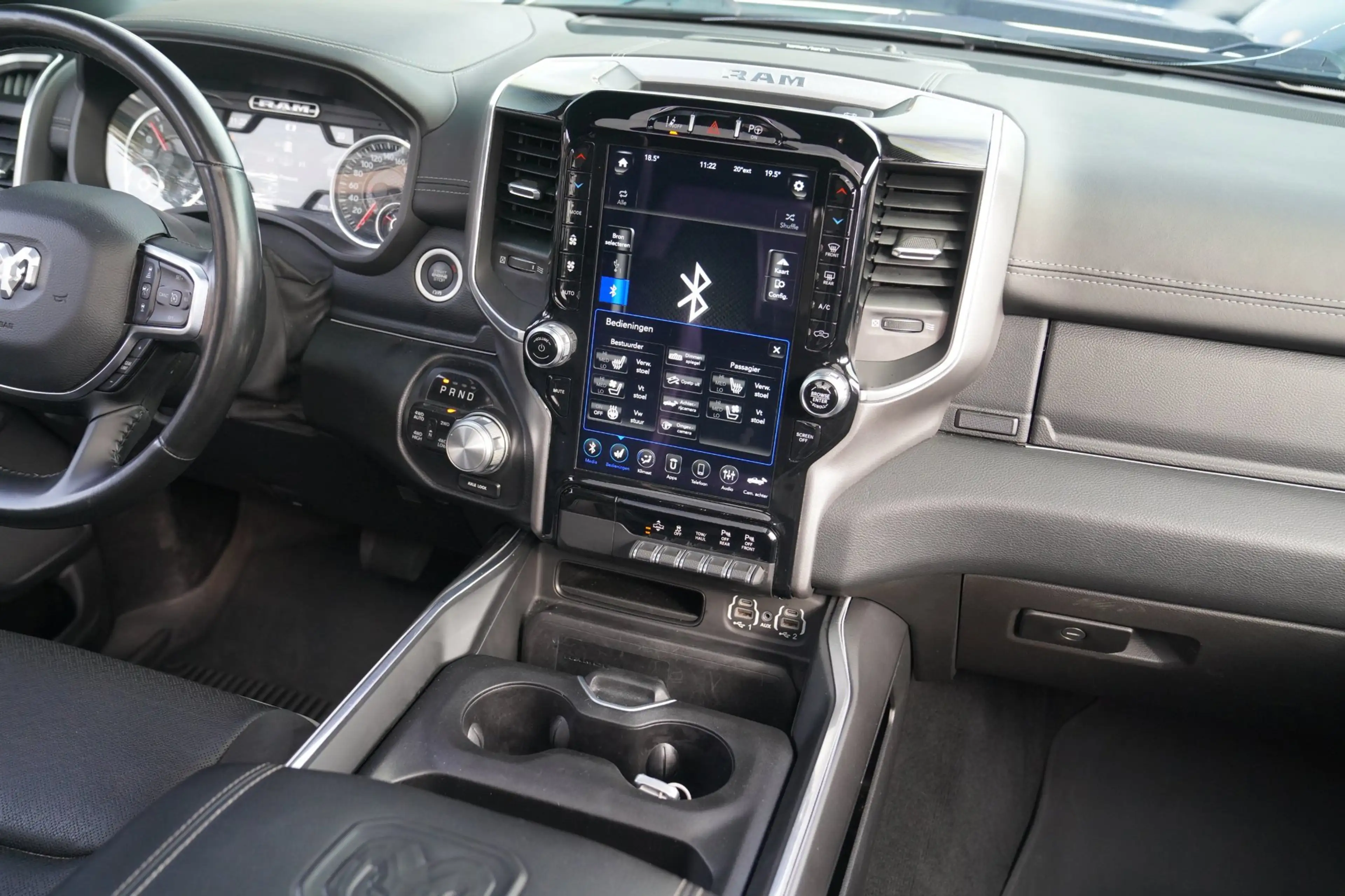 Dodge RAM 1500 5.7 V8 4x4 Crew Cab Longhorn Laramie | Stoelk — photo 24
