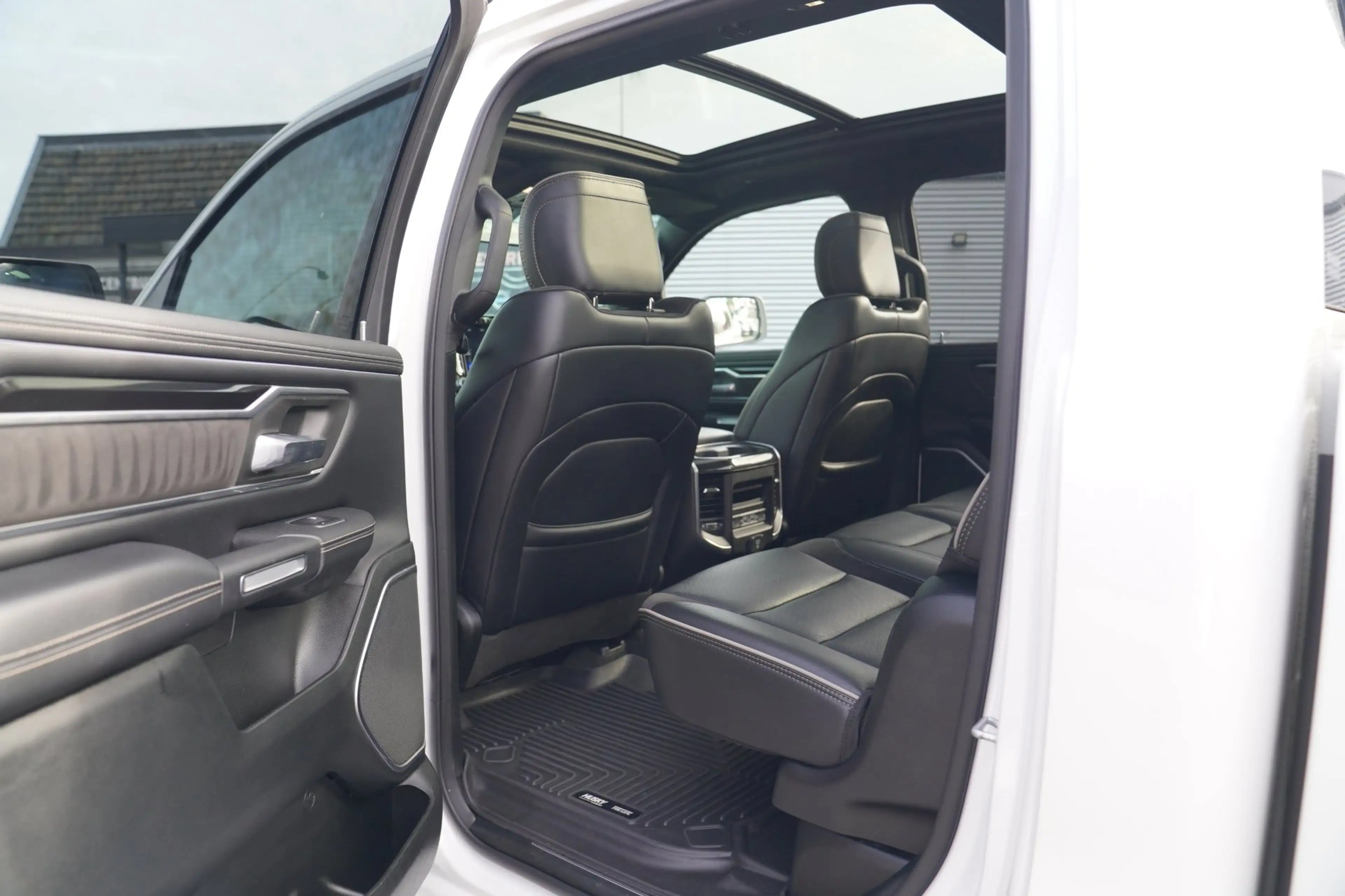 Dodge RAM 1500 5.7 V8 4x4 Crew Cab Longhorn Laramie | Stoelk — photo 50