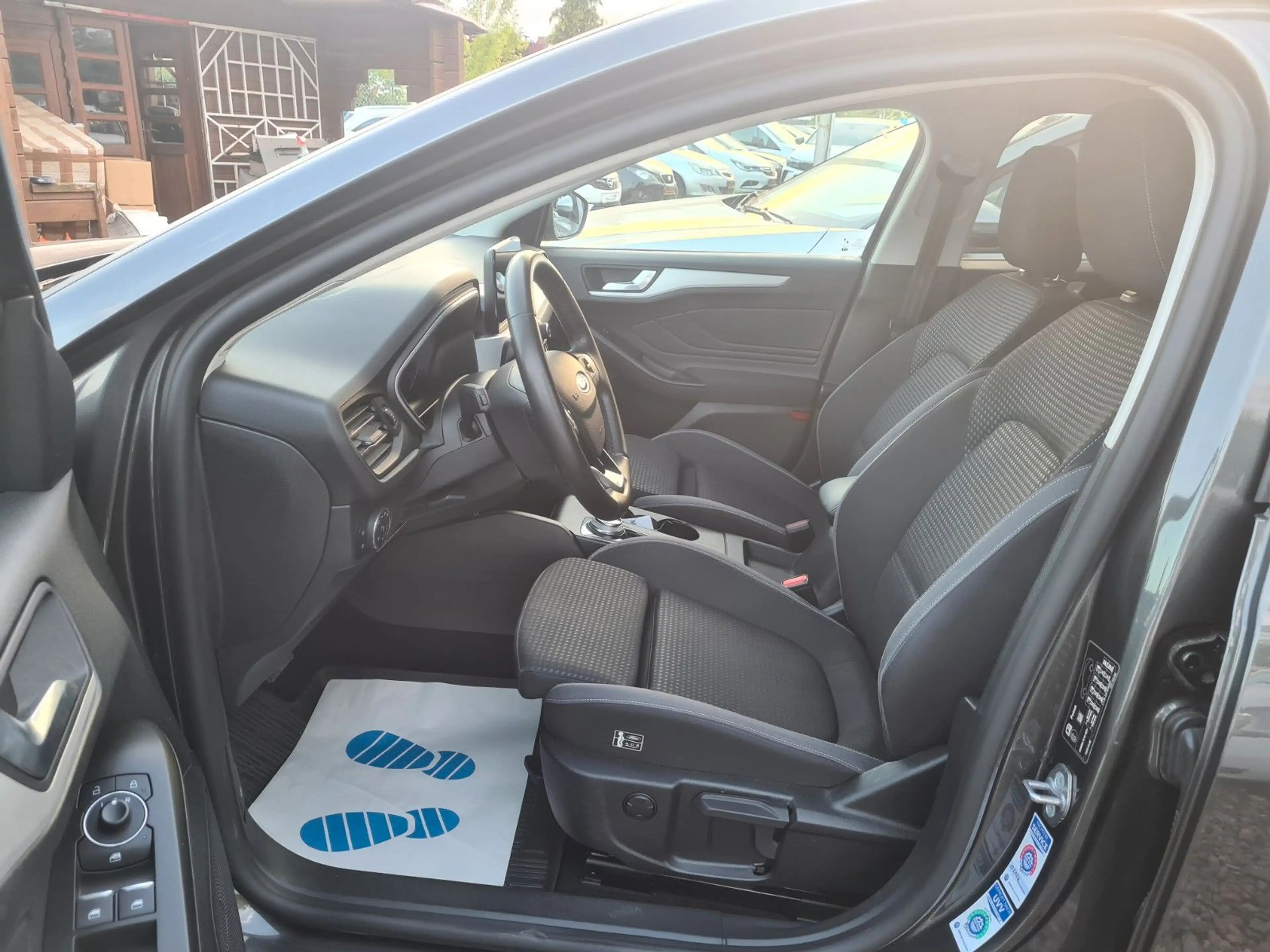 Ford Focus Turnier 1.5 EcoBlue Start-St. Aut. TOP Aus — photo 11