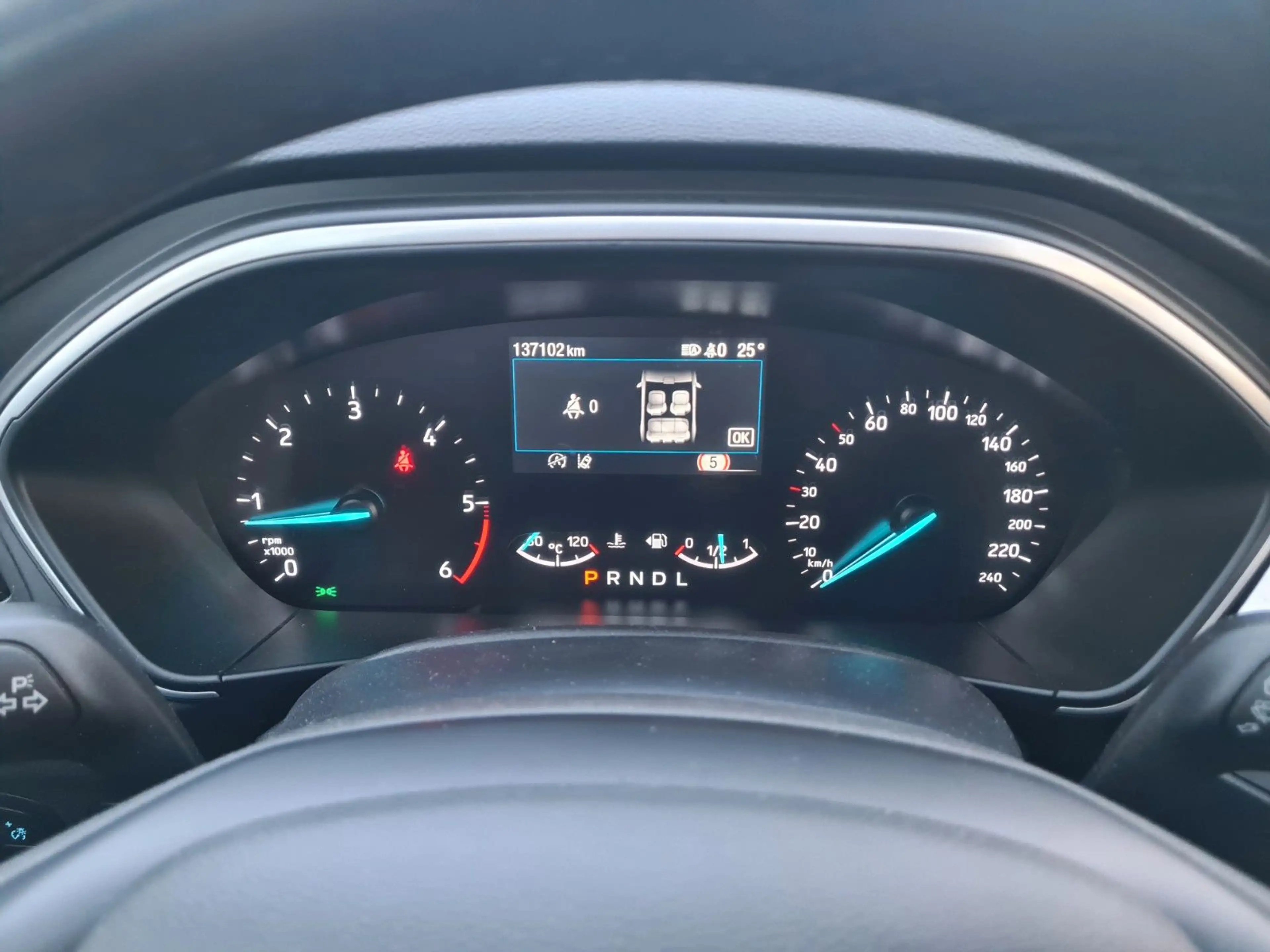 Ford Focus Turnier 1.5 EcoBlue Start-St. Aut. TOP Aus — photo 6