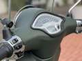 Vespa Primavera 50 Snorscooter | Demo | 210km Nieuwstaat Full option Groen - thumbnail 13
