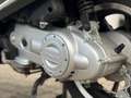 Vespa Primavera 50 Snorscooter | Demo | 210km Nieuwstaat Full option Groen - thumbnail 11