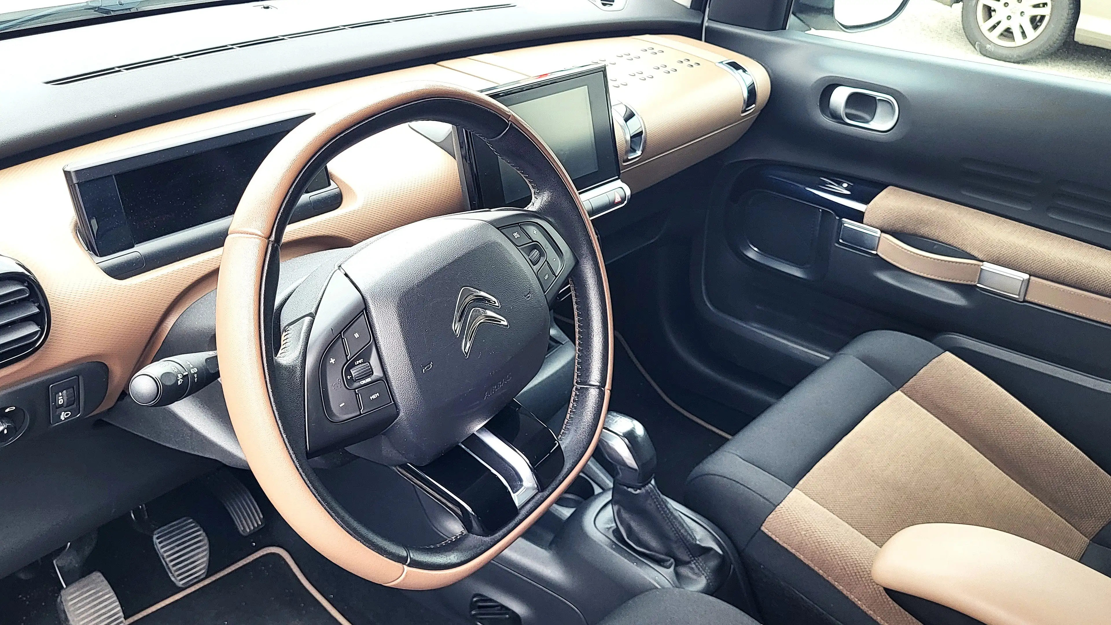 Citroen C4 Cactus — photo 10