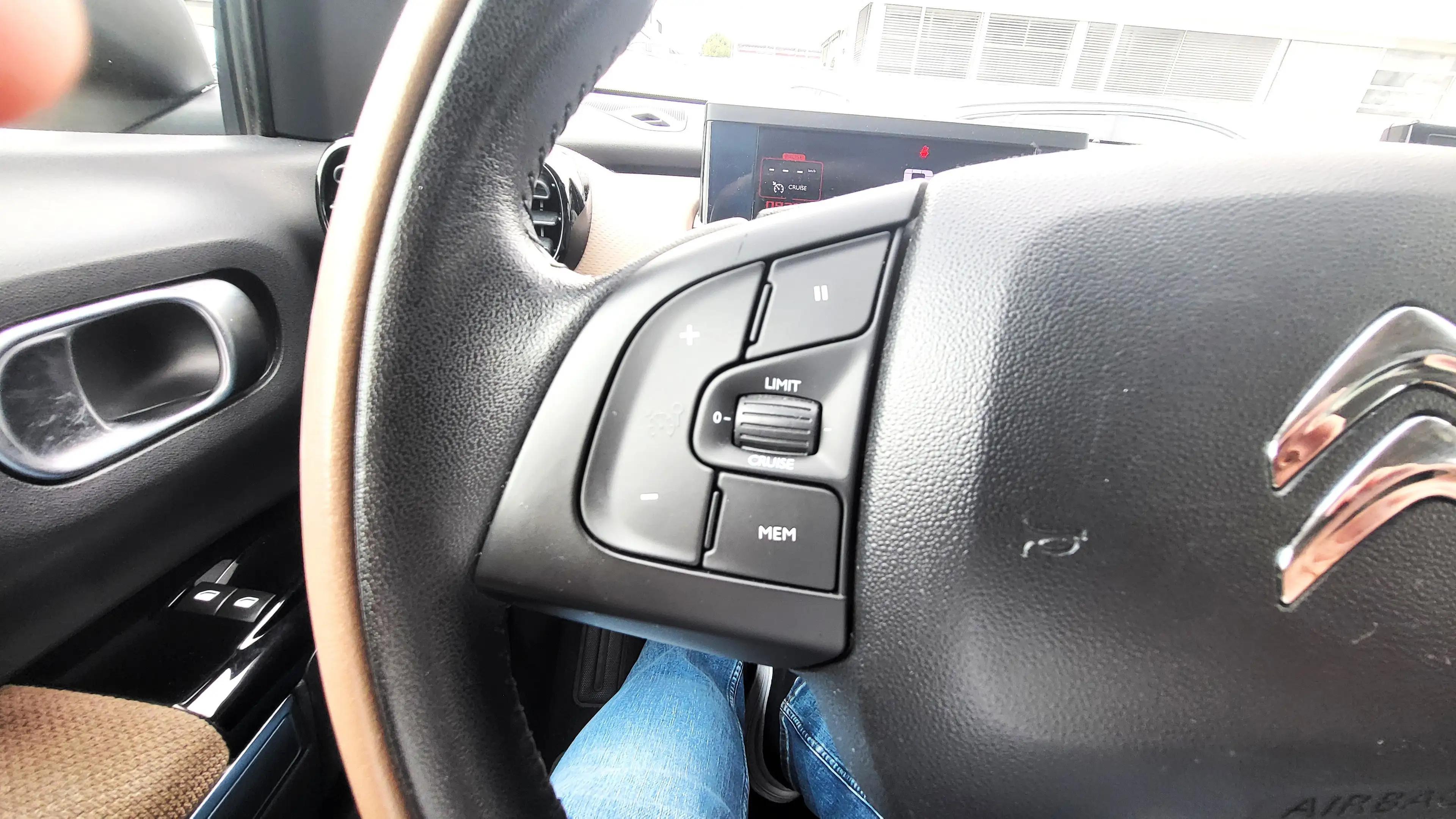 Citroen C4 Cactus — photo 6