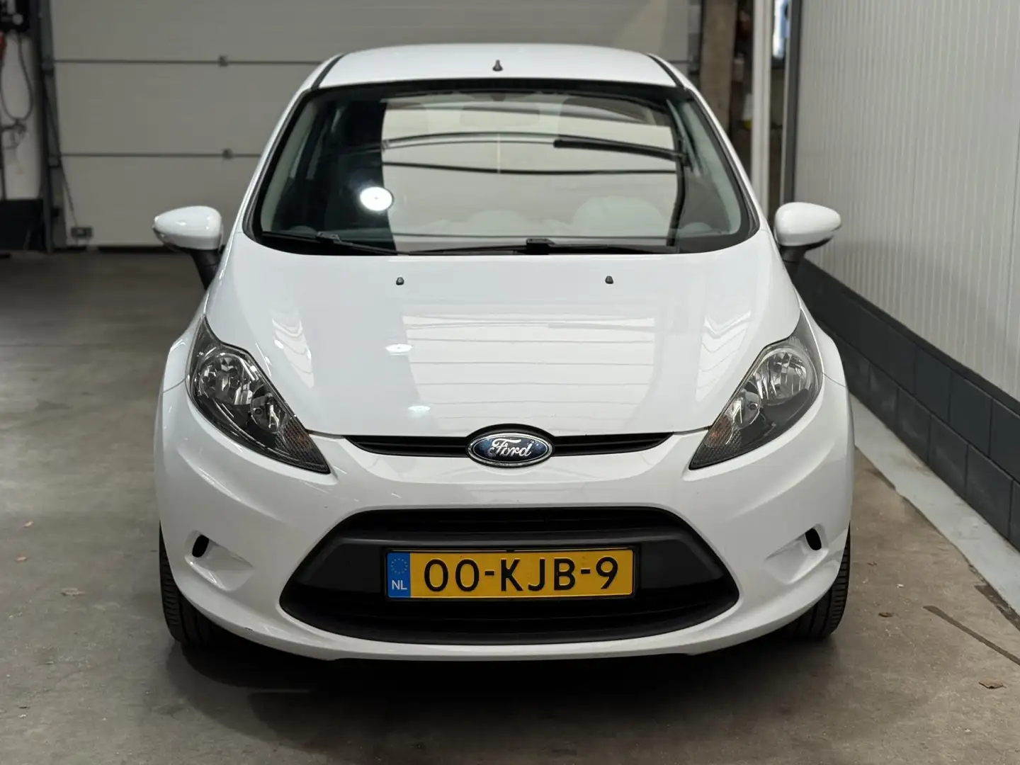 Ford Fiesta 1.25 Limited Blanc - 2