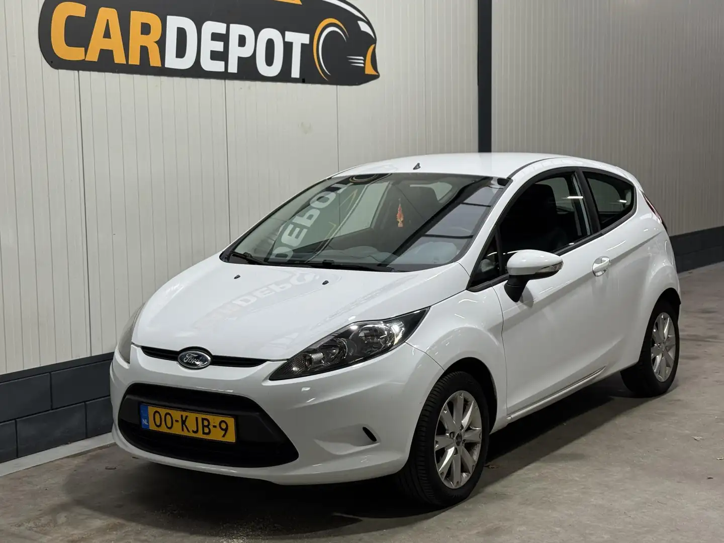 Ford Fiesta 1.25 Limited Blanc - 1