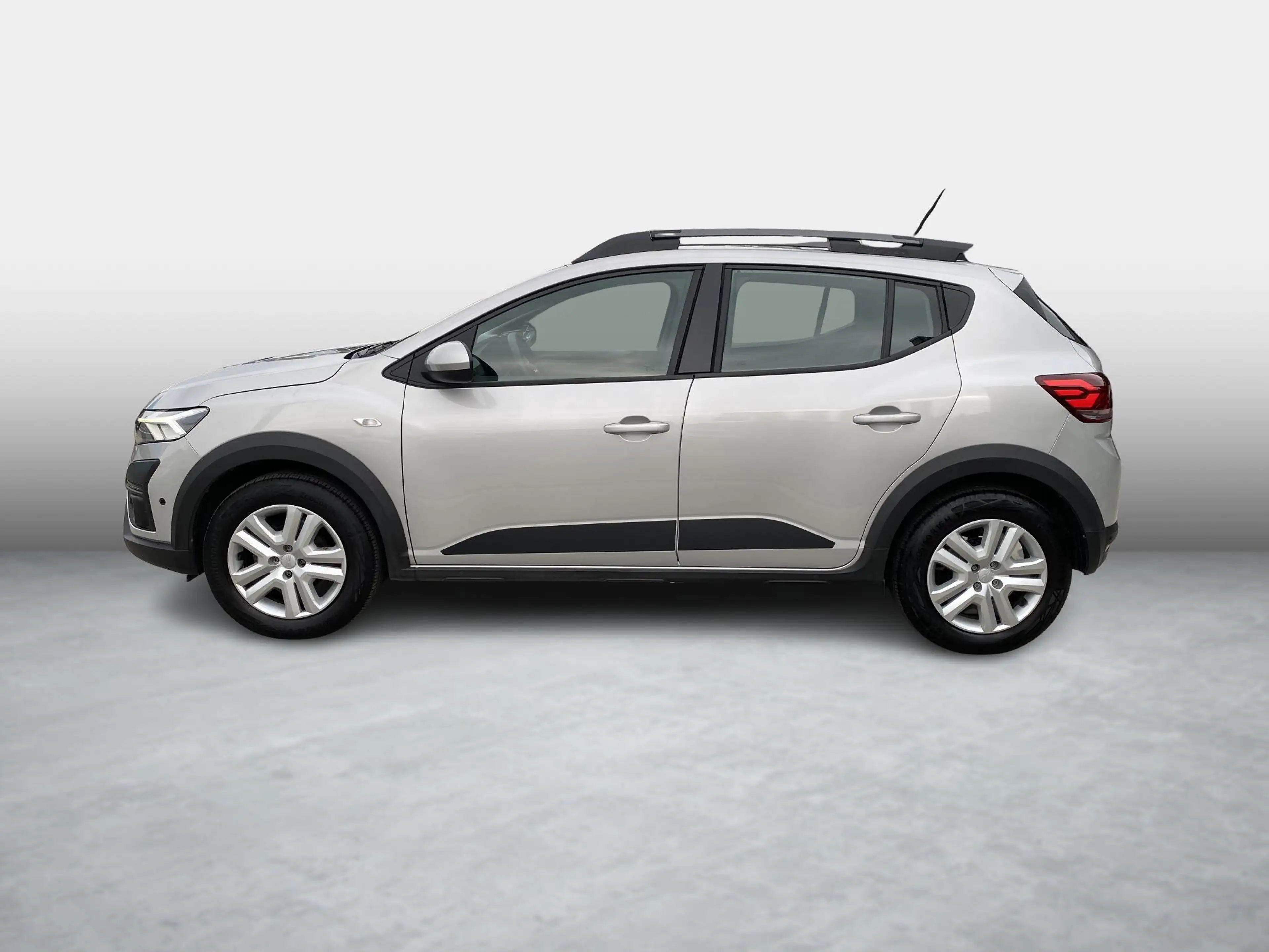 Dacia Sandero Stepway Expression TCe 90 — photo 6
