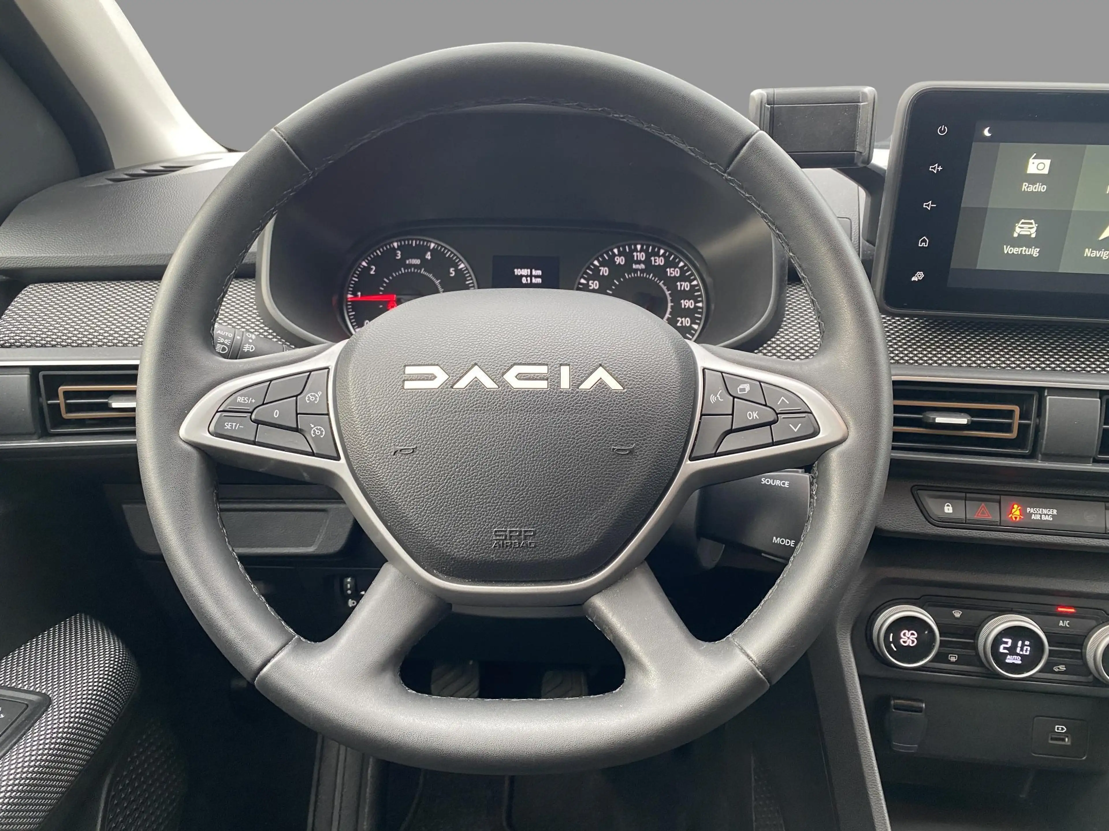 Dacia Sandero Stepway Expression TCe 90 — photo 12