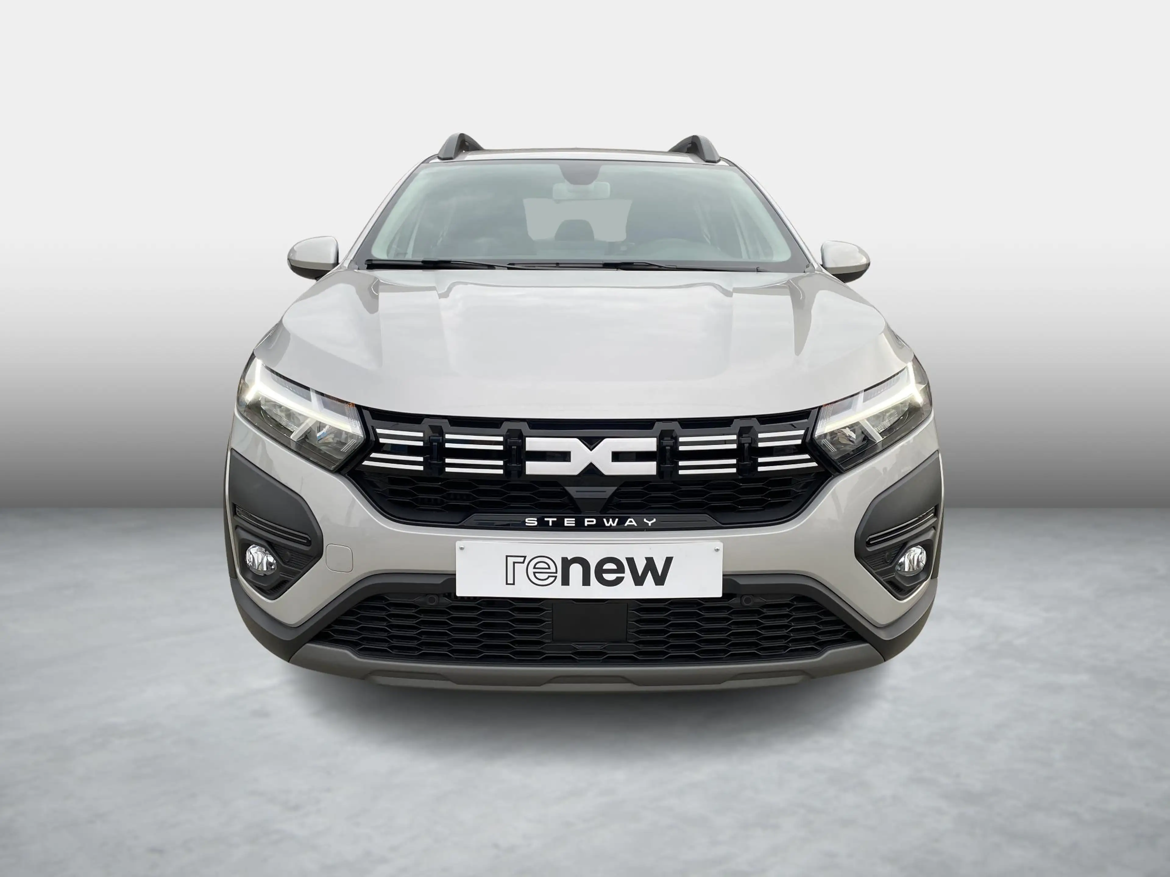 Dacia Sandero Stepway Expression TCe 90 — photo 2