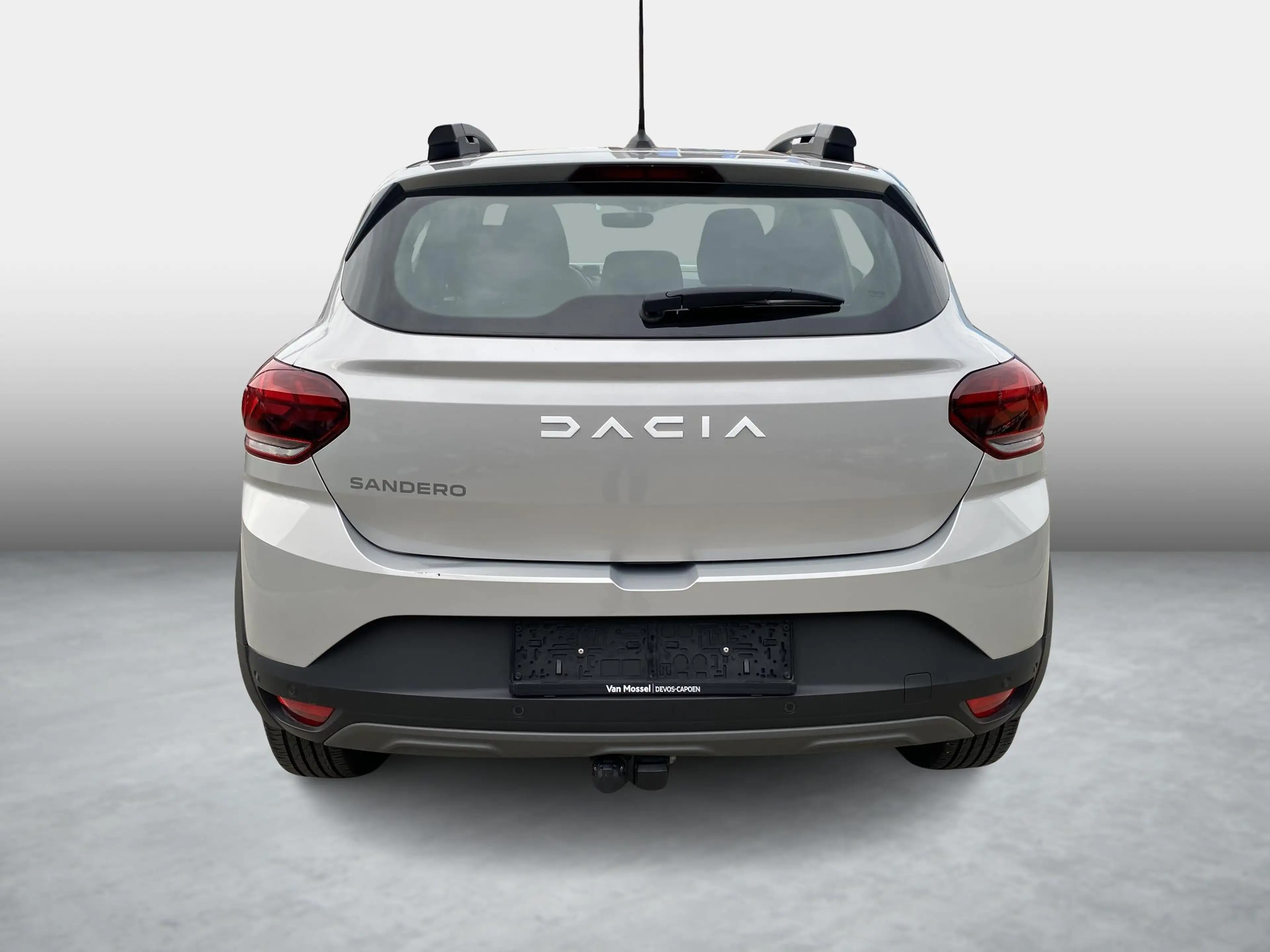 Dacia Sandero Stepway Expression TCe 90 — photo 4