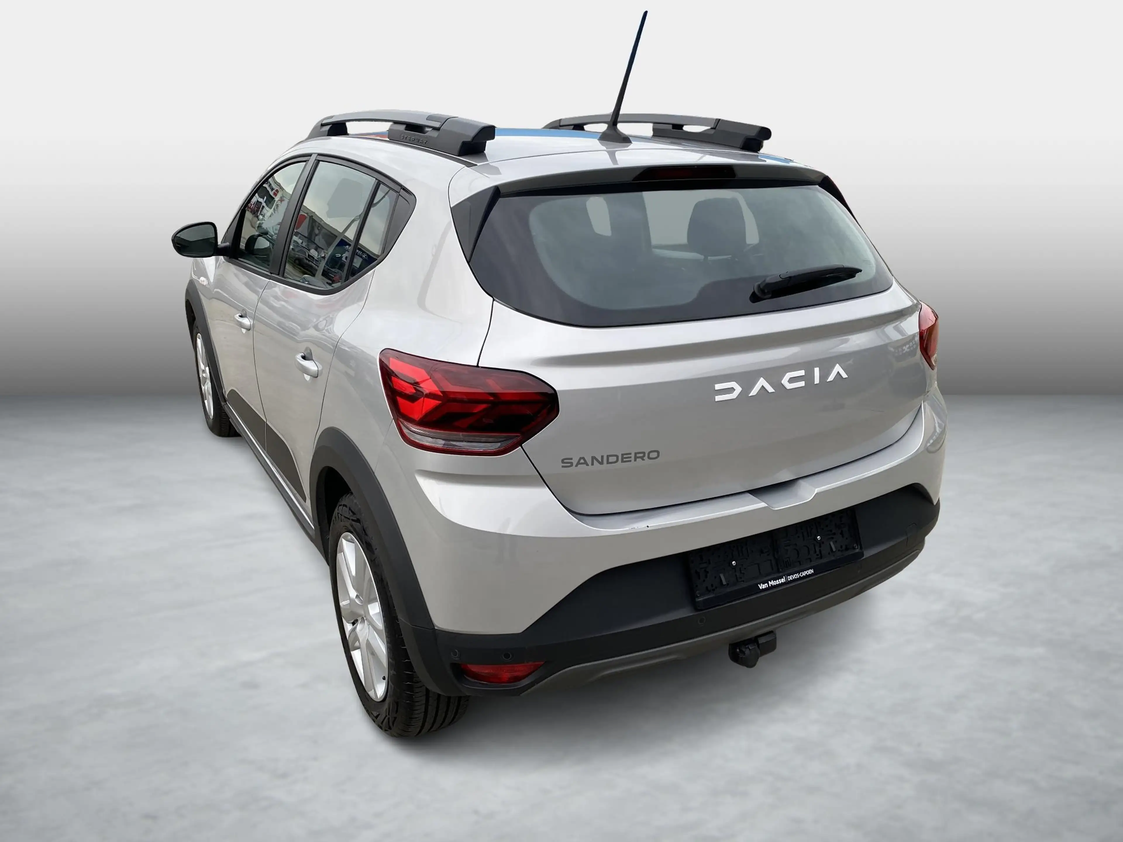 Dacia Sandero Stepway Expression TCe 90 — photo 5