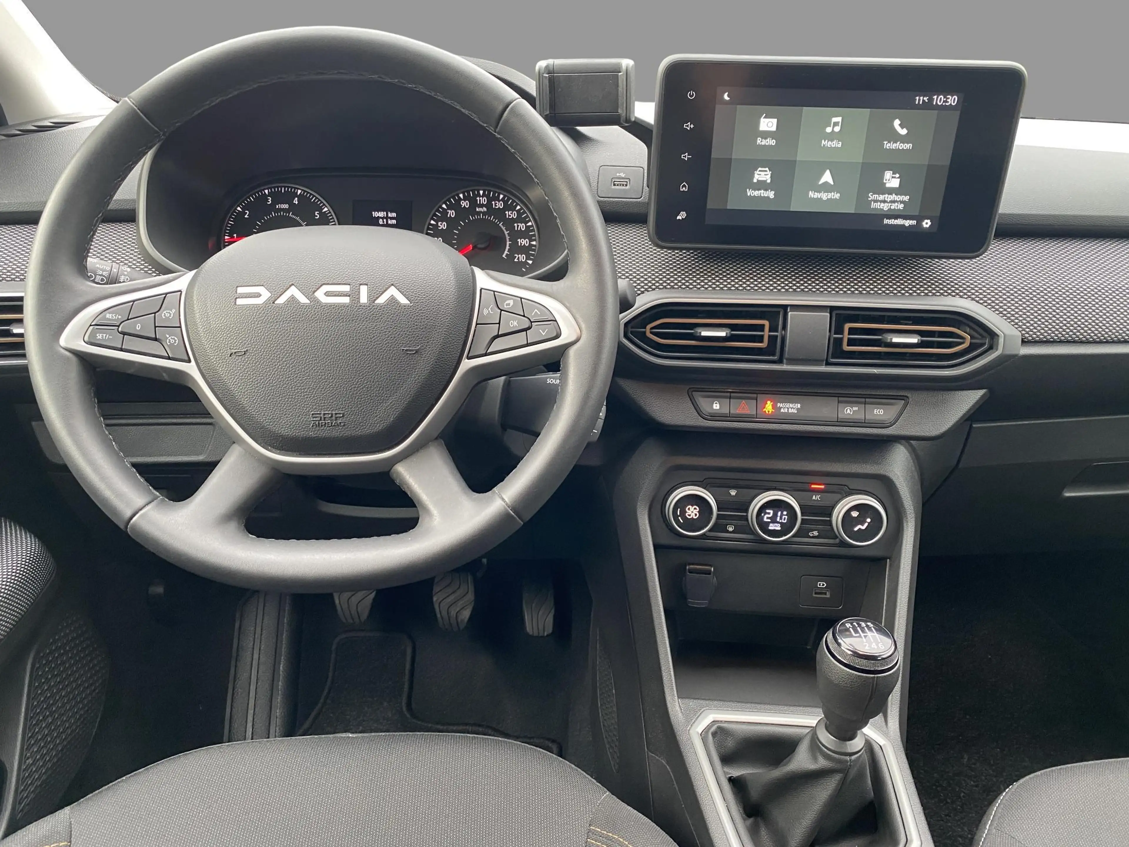 Dacia Sandero Stepway Expression TCe 90 — photo 11
