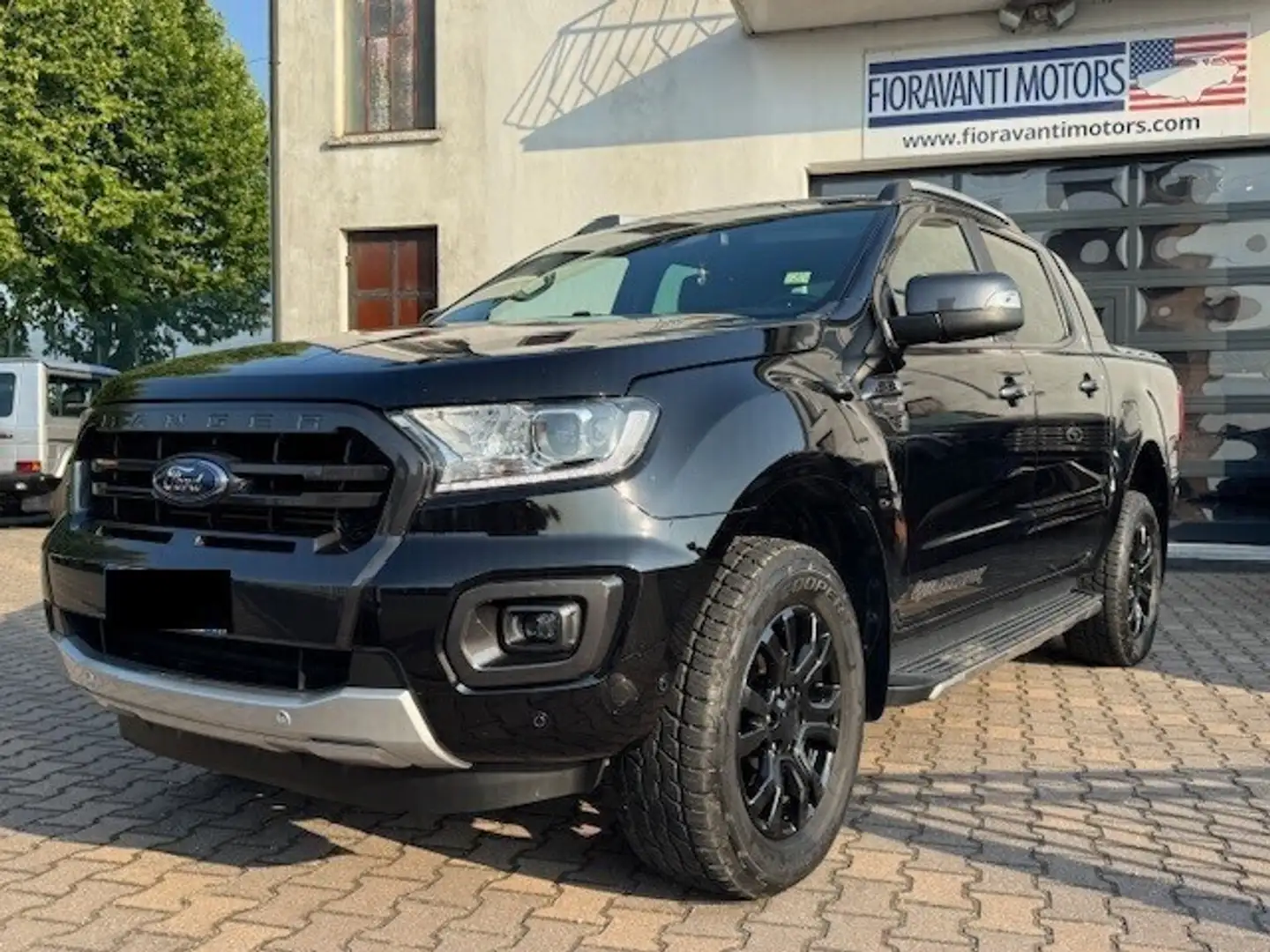 Ford Ranger 2.0 ECOBLUE aut. 213 CV DC Wildtrak 5 posti Nero - 1