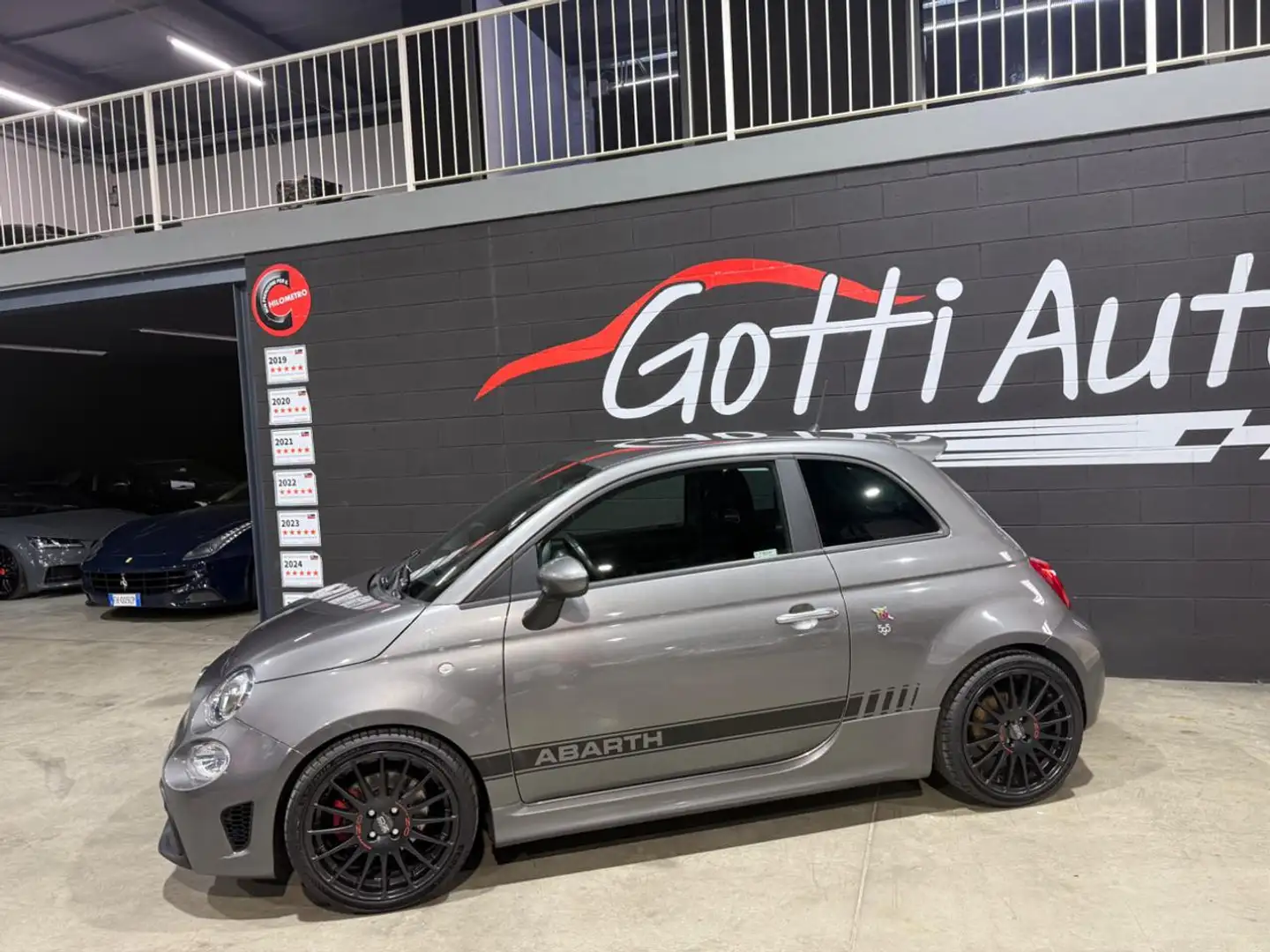 Abarth 595 ASPIRAZIONE AKRAPOVIC 170CV Grijs - 2
