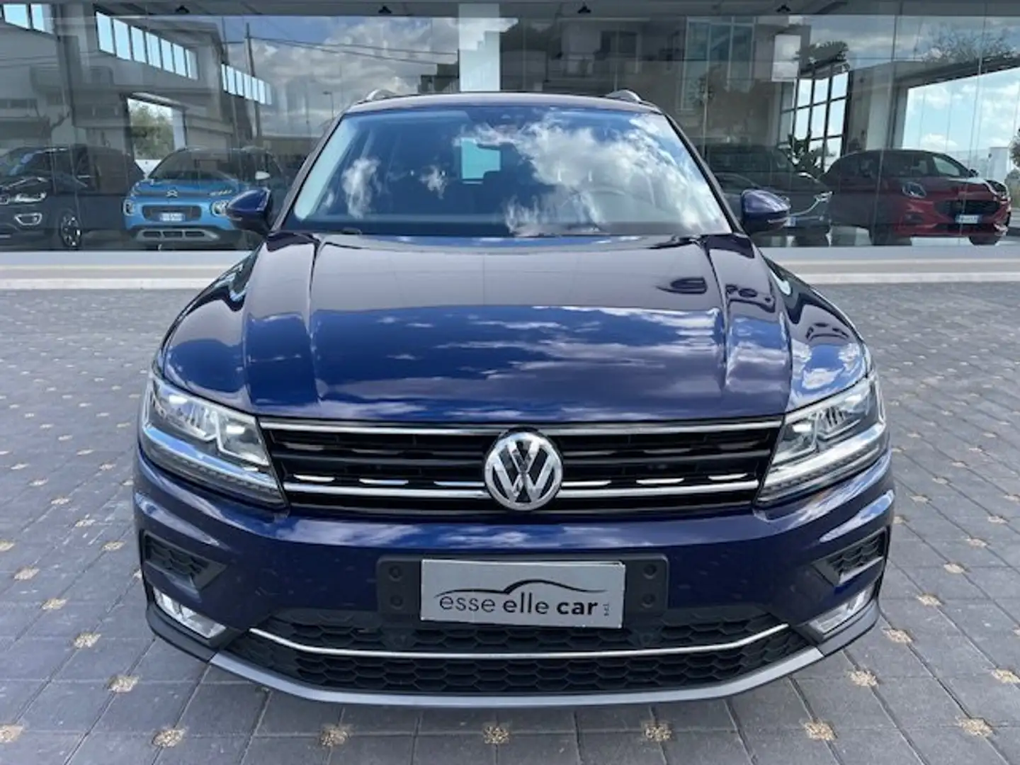 Volkswagen Tiguan 2.0 tdi Executive 4motion 190cv dsg Blu/Azzurro - 2