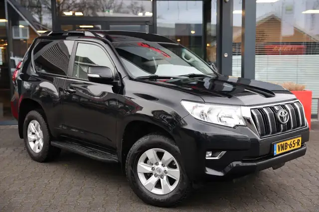 Toyota Land Cruiser 2.8 D-4D 3DRS CHALLENGER A/T VAN