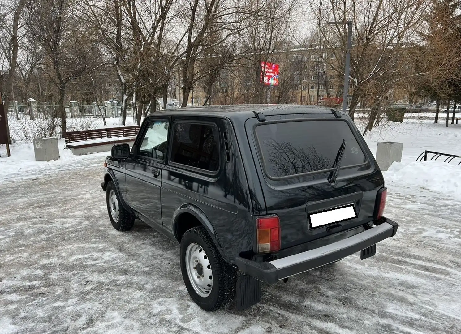 Lada Niva 4x4 - 1