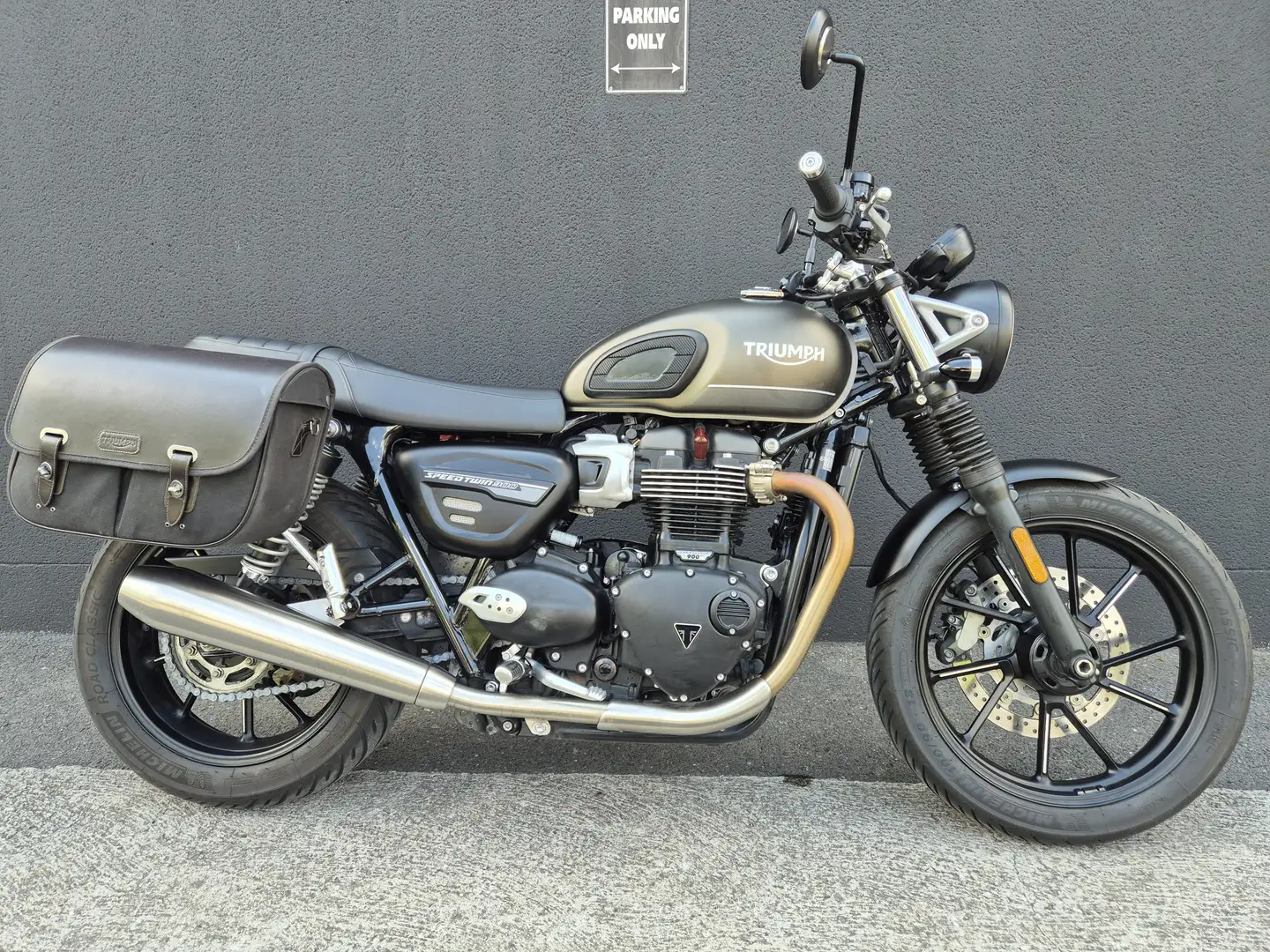 Triumph Speed Twin - 1