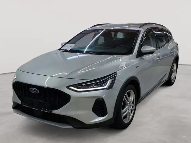 Ford Focus view 2