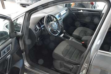 Bild 5 Volkswagen Golf Sportsvan VII Highline AHK PANO NAVI PDC