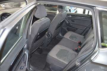 Bild 7 Volkswagen Golf Sportsvan VII Highline AHK PANO NAVI PDC