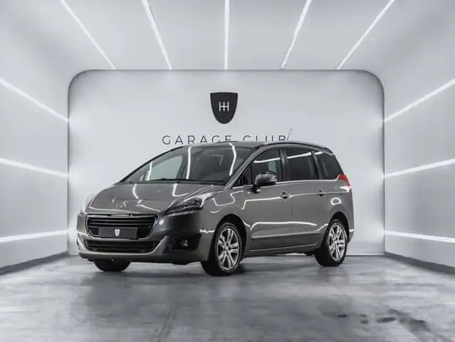 Peugeot 5008 1.6 BlueHDi Style 7 pl. EAT6 120