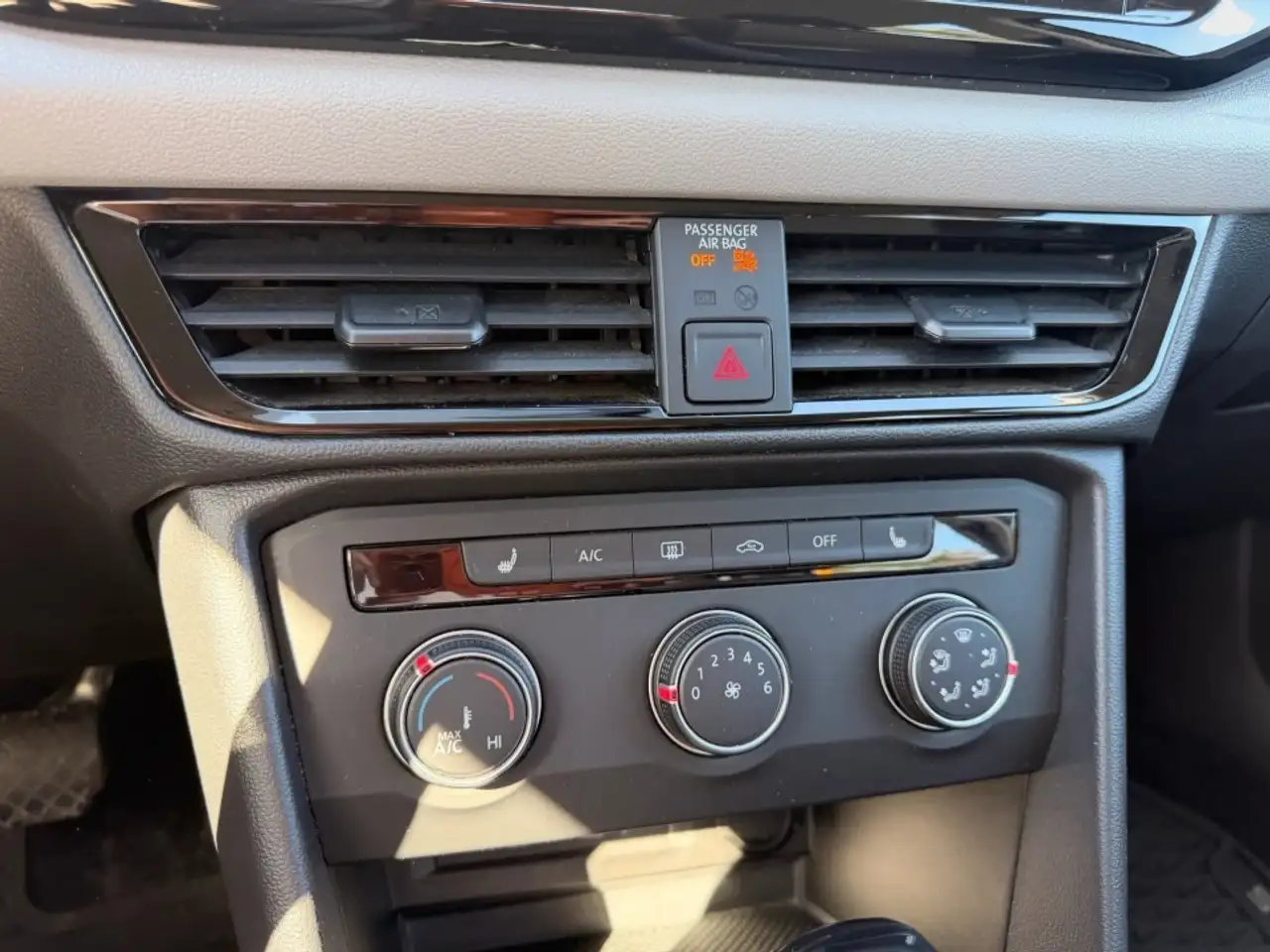 Volkswagen Taos снимка Volkswagen Taos