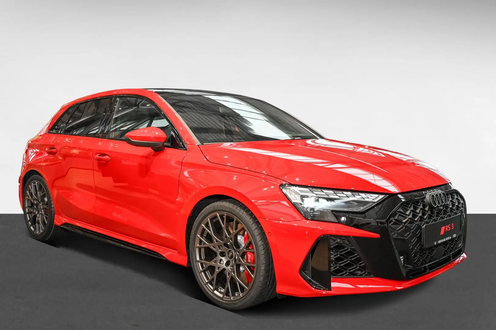 Audi RS3 Sportback 294(400) kW(PS) S tronic Leder*Matri Rot - 2