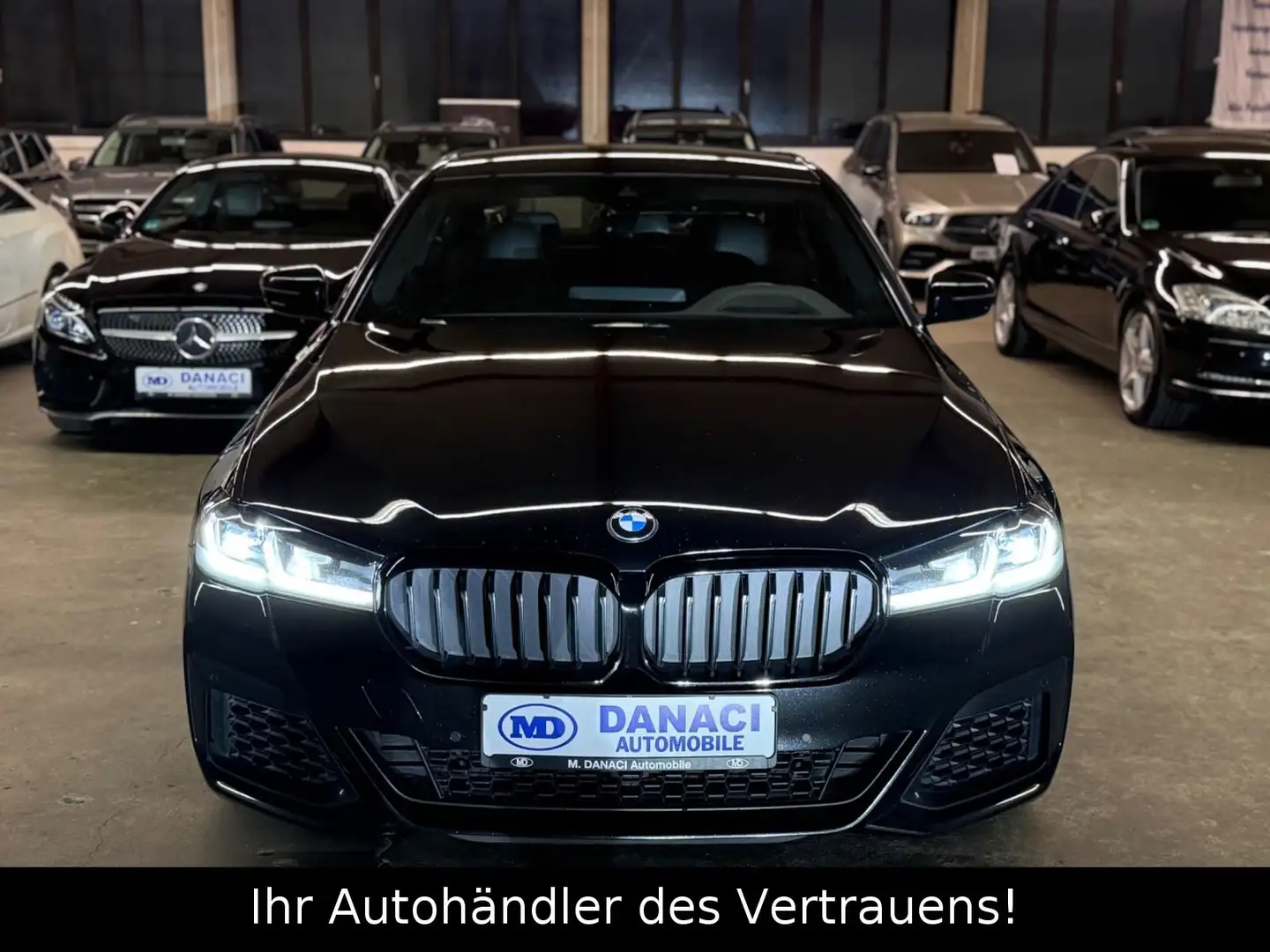 BMW 530 d Lim. M Sport*LED*HUD*Ambiente*Virtuall Schwarz - 2