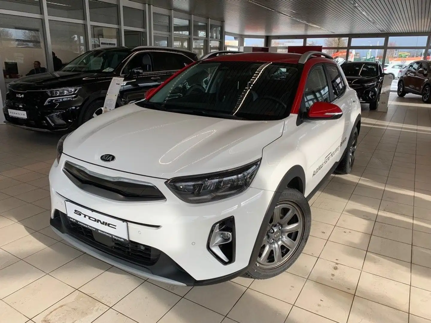 Kia Stonic 1.0T 48V Spirit Tech Navi Bílá - 1