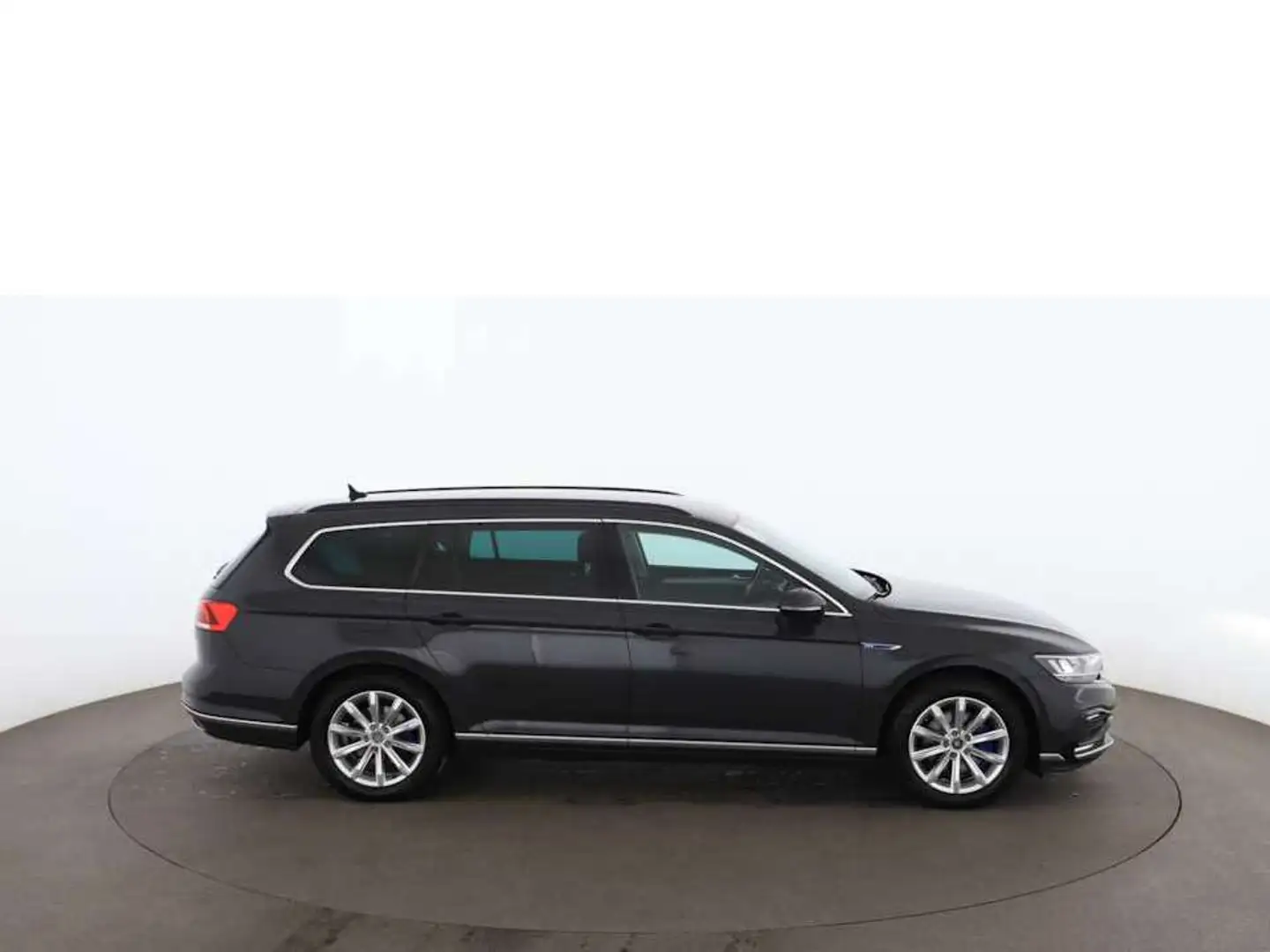 Volkswagen Passat Variant 1.4 TSI GTE Aut LED AHK RADAR NAVI Grau - 2