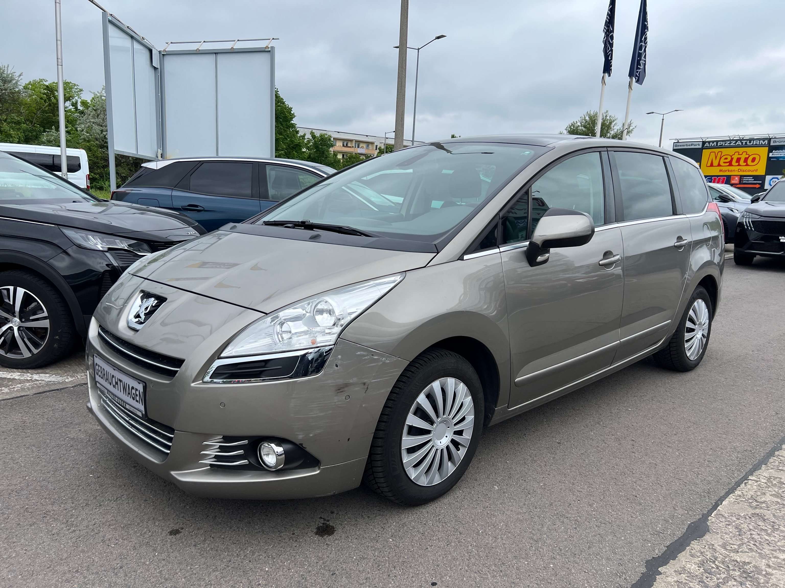 Second hand Peugeot 5008 1.6