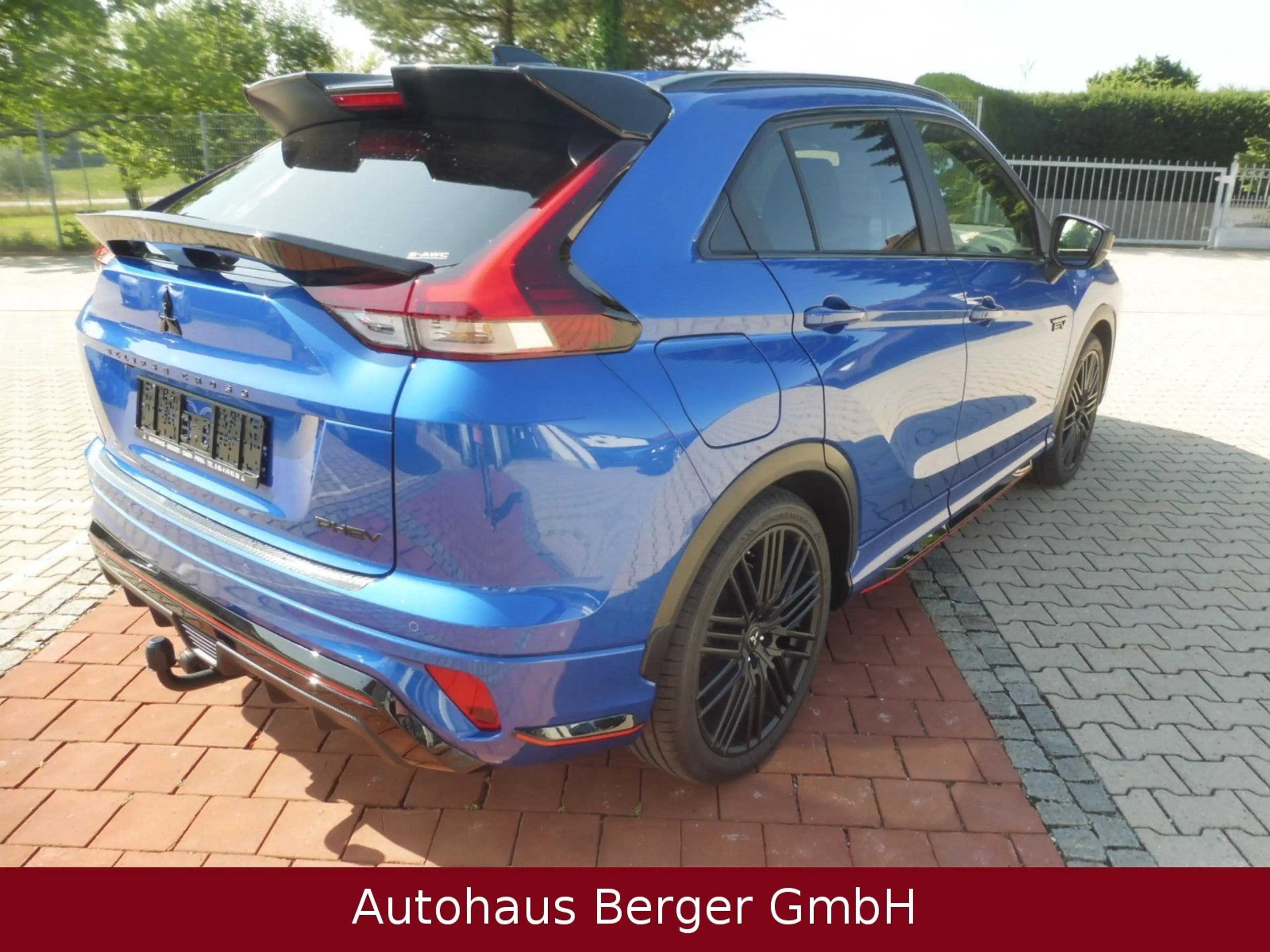 Mitsubishi Eclipse Cross Plus Select Black 2,4 PHEV Alu 20 — photo 5